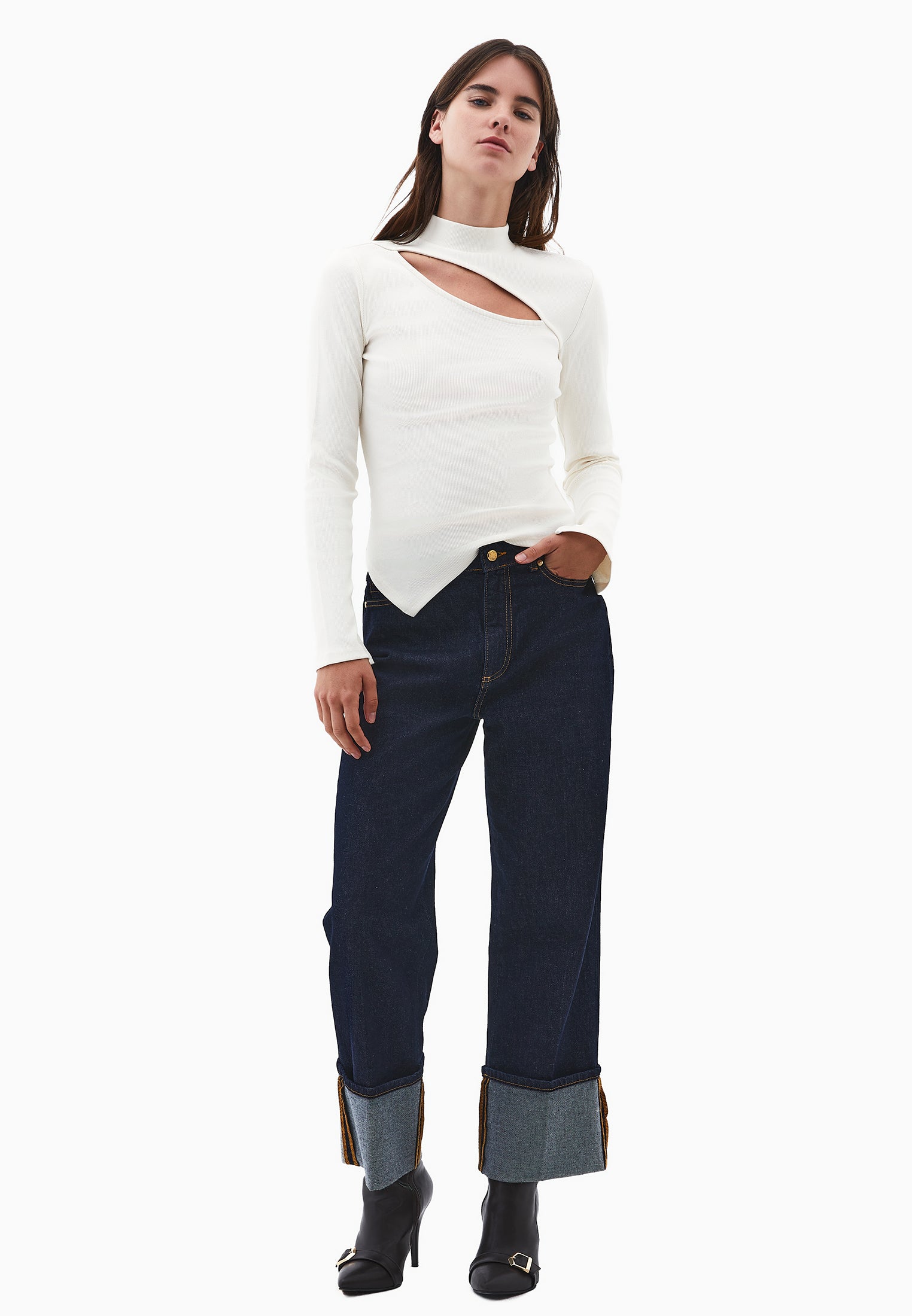 Long Sleeve T-Shirt With Cut Out Details - ICE MILK