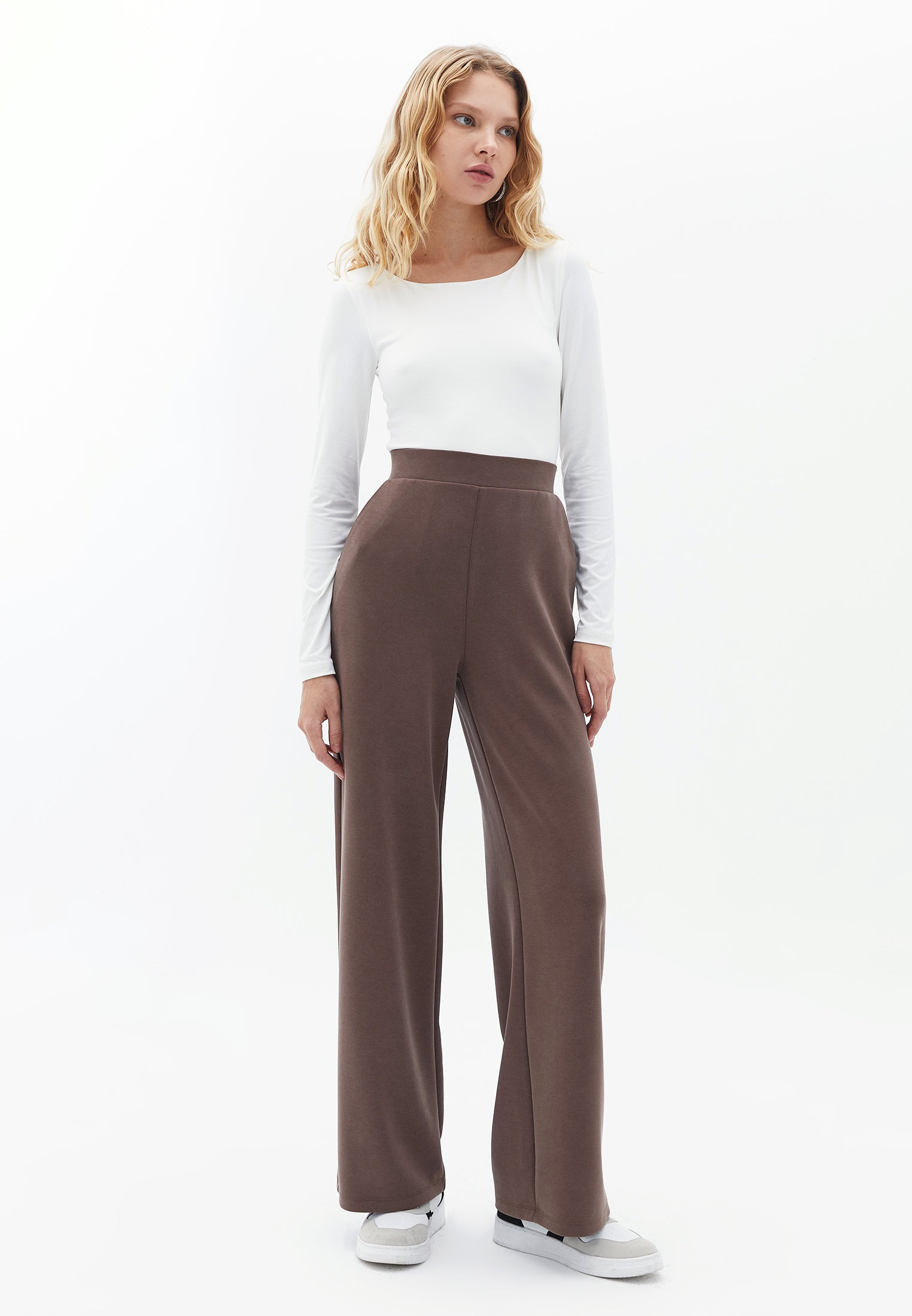 WIDE NECK LONG SLEEVE BODYSUIT - ICE MILK