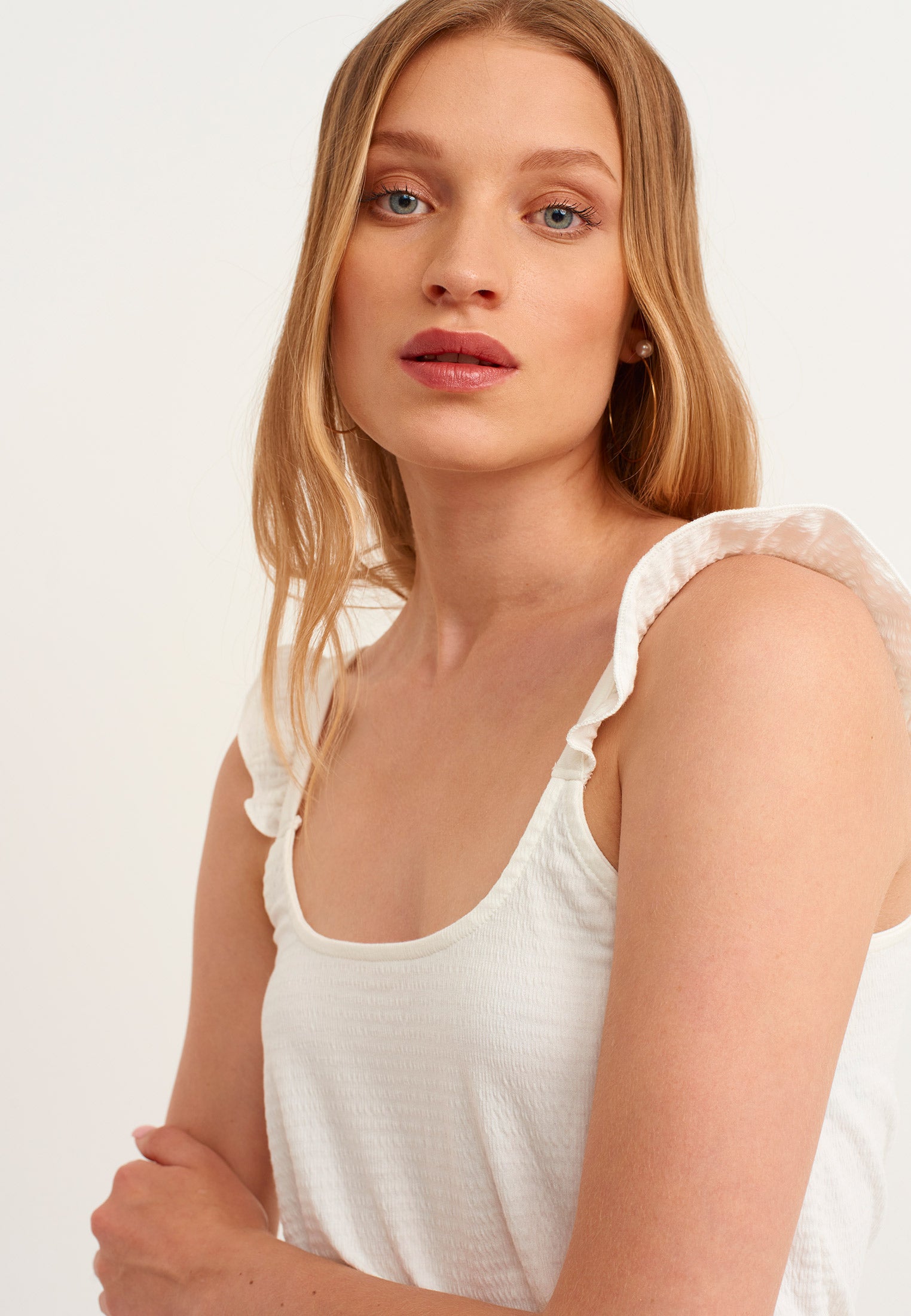 FRILLED TANK TOP - ICE MILK