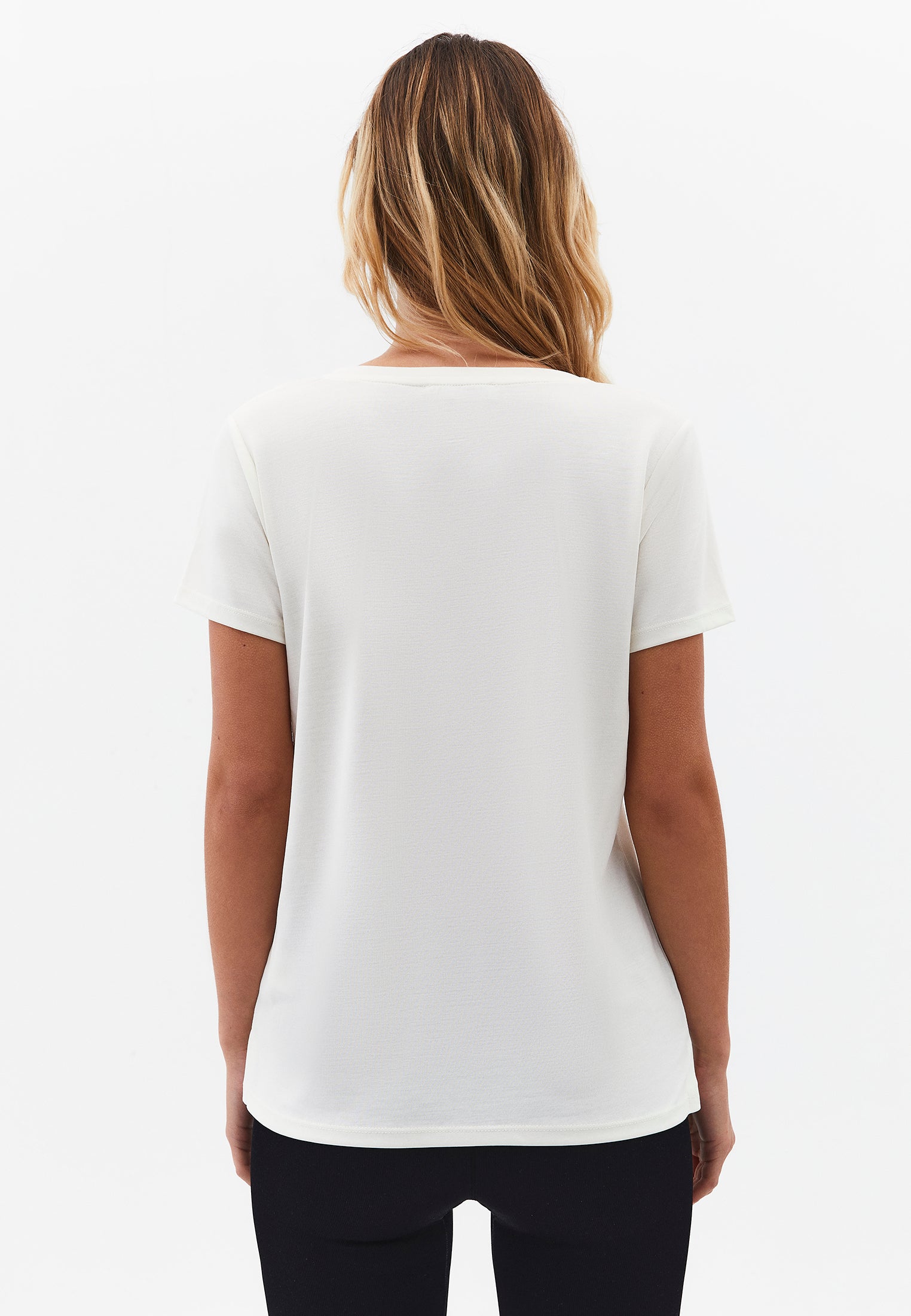 V Neck T-Shirt - ICE MILK