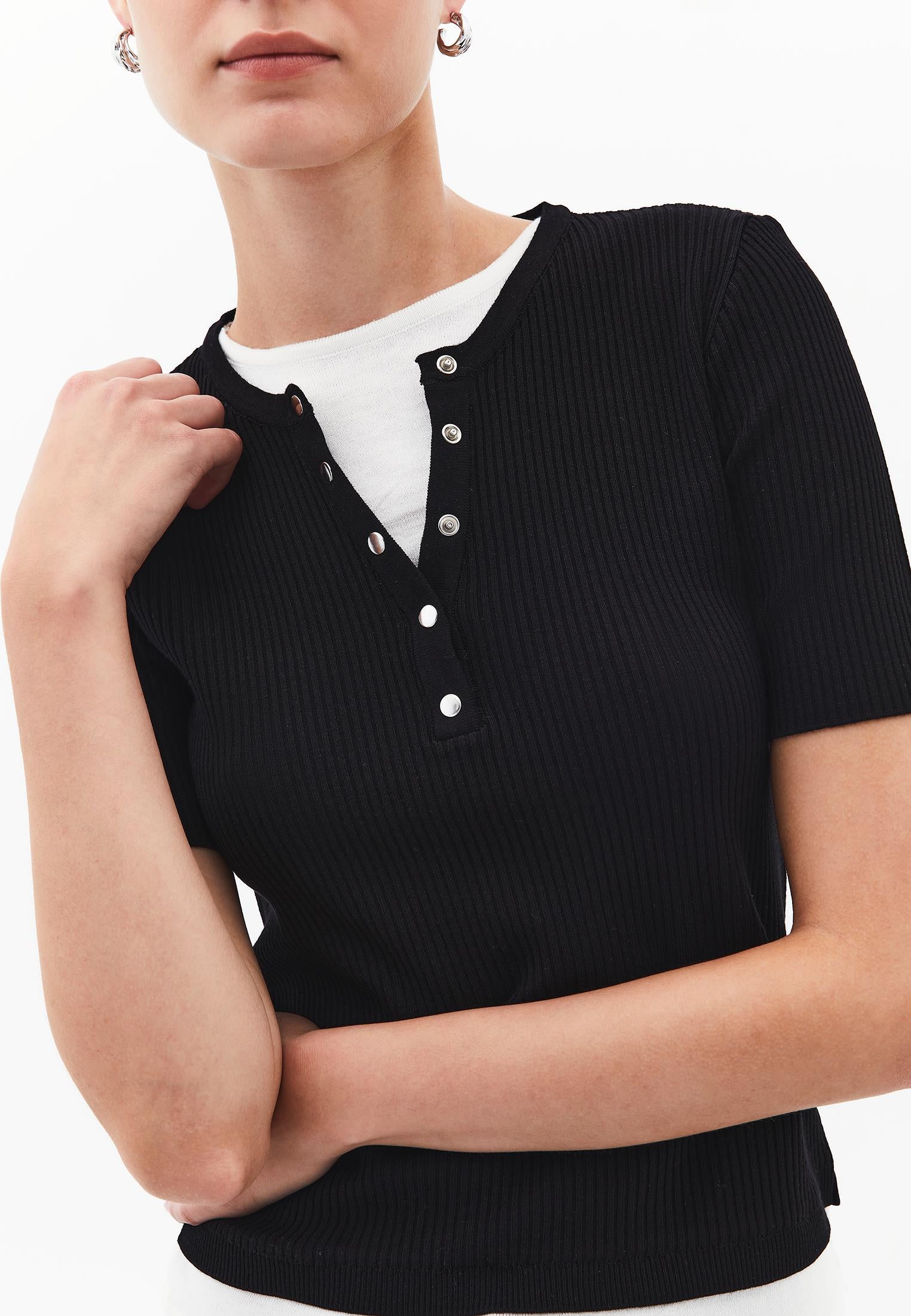 Comfortable Crew Neck T-Shirt - BLACK/ICE MILK