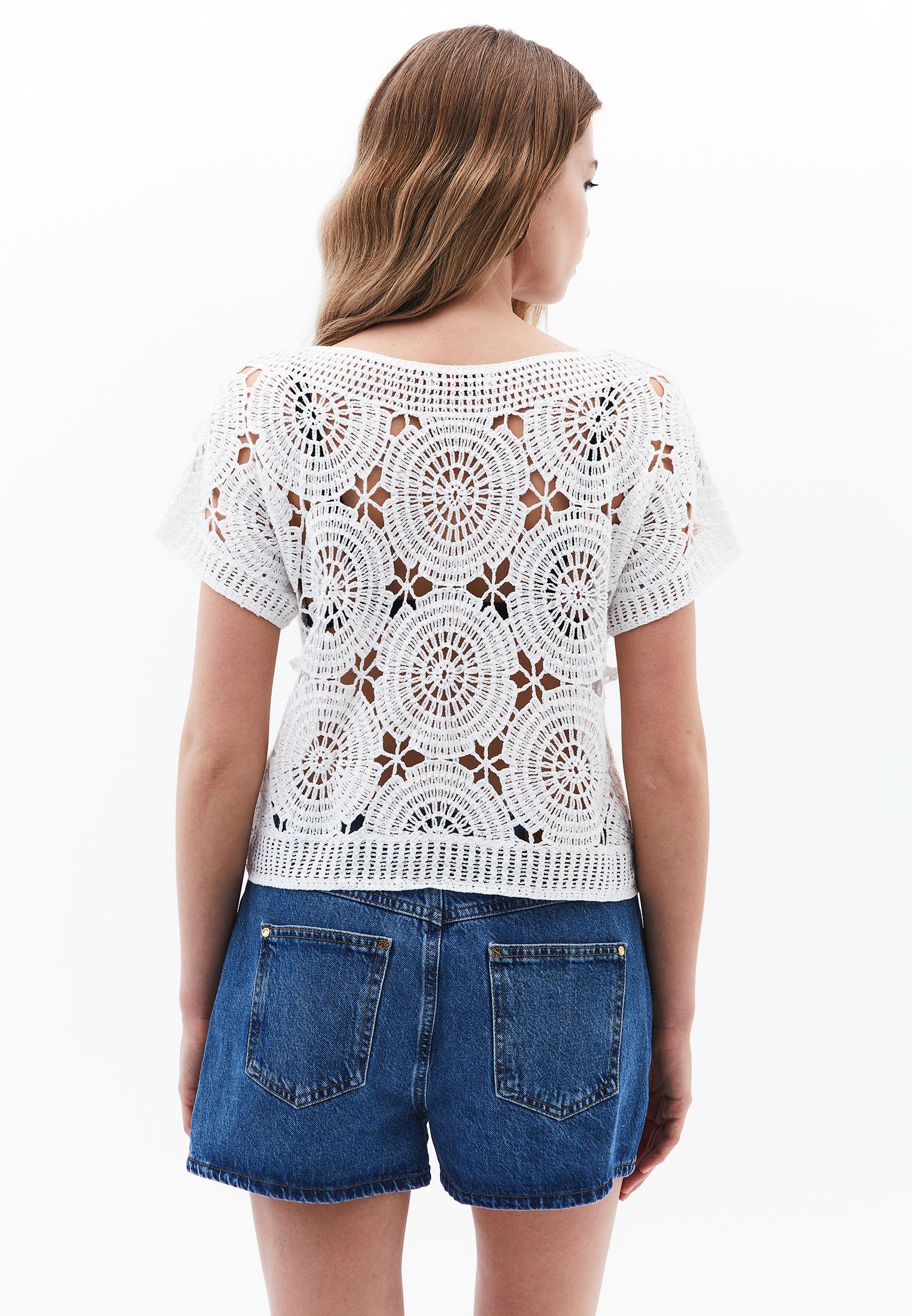 Ajour Cropped Blouse - ICE MILK