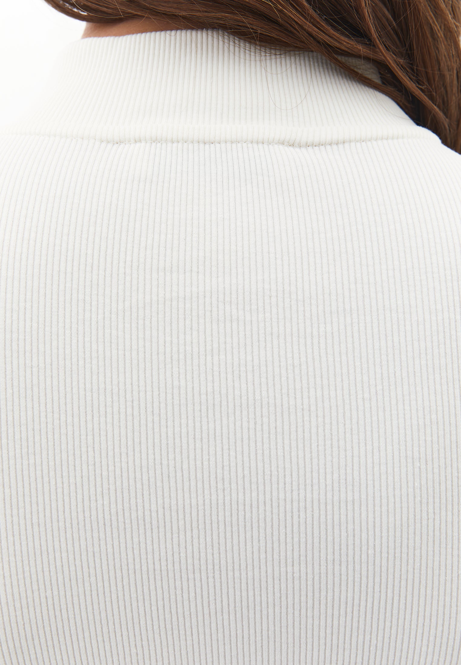 Zipper detailed high neck t-shirt - ICE MILK