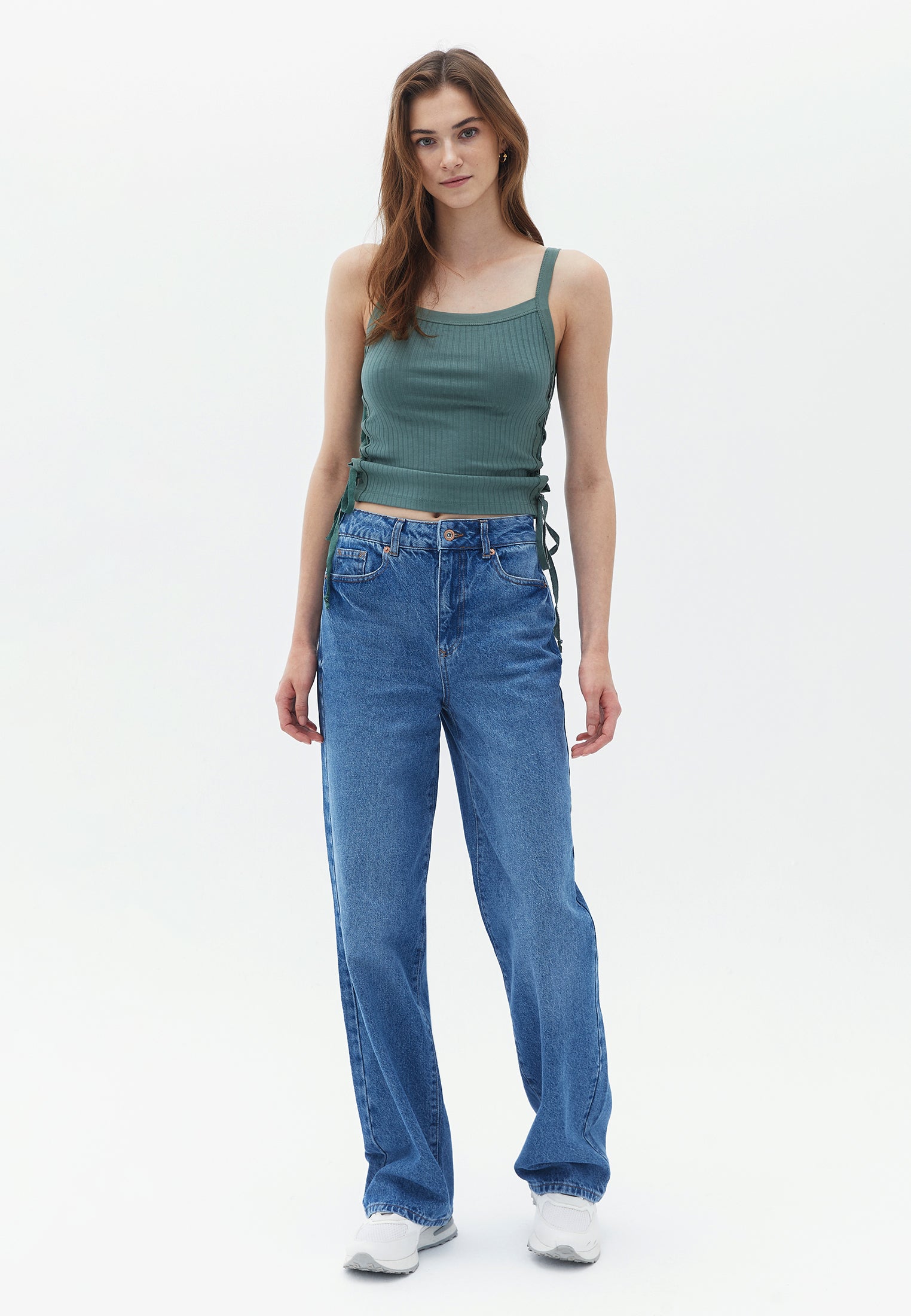 SQUARE NECK VISCOSE TANK TOP - LAUREL WREATH