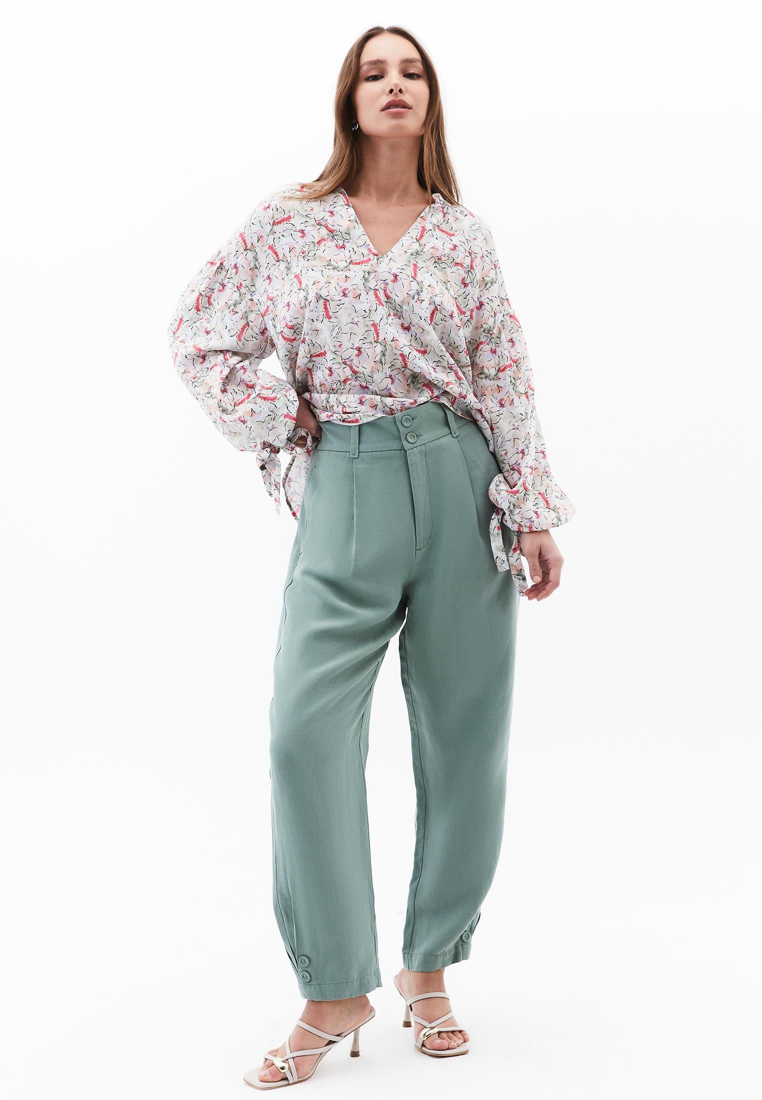 Balloon Form Trousers With Button Details - LILY PAD