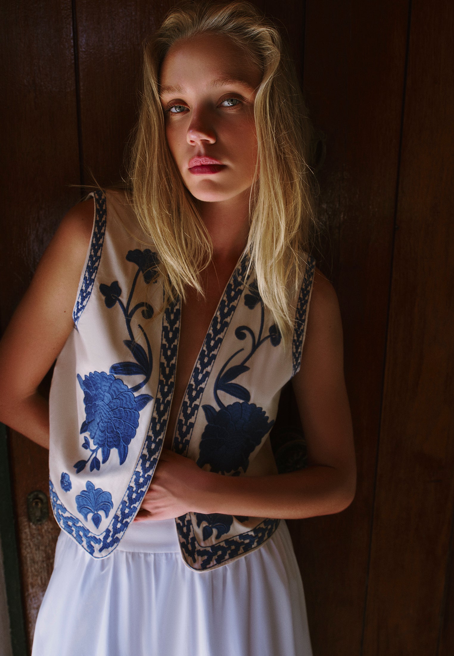 سترة مطرزة - حليب اللوز / ليموج