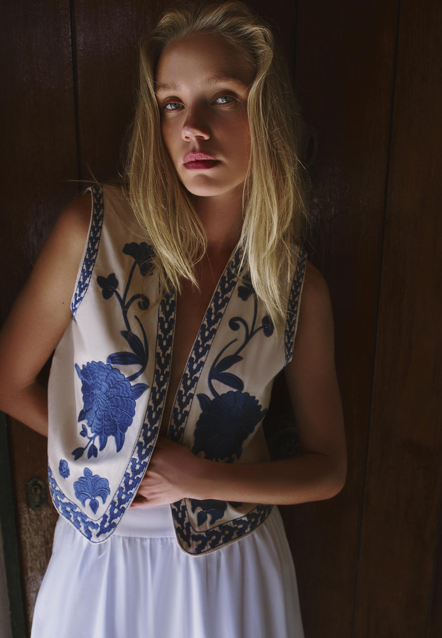 Embroidered Vest - ALMOND MILK / LIMOGES