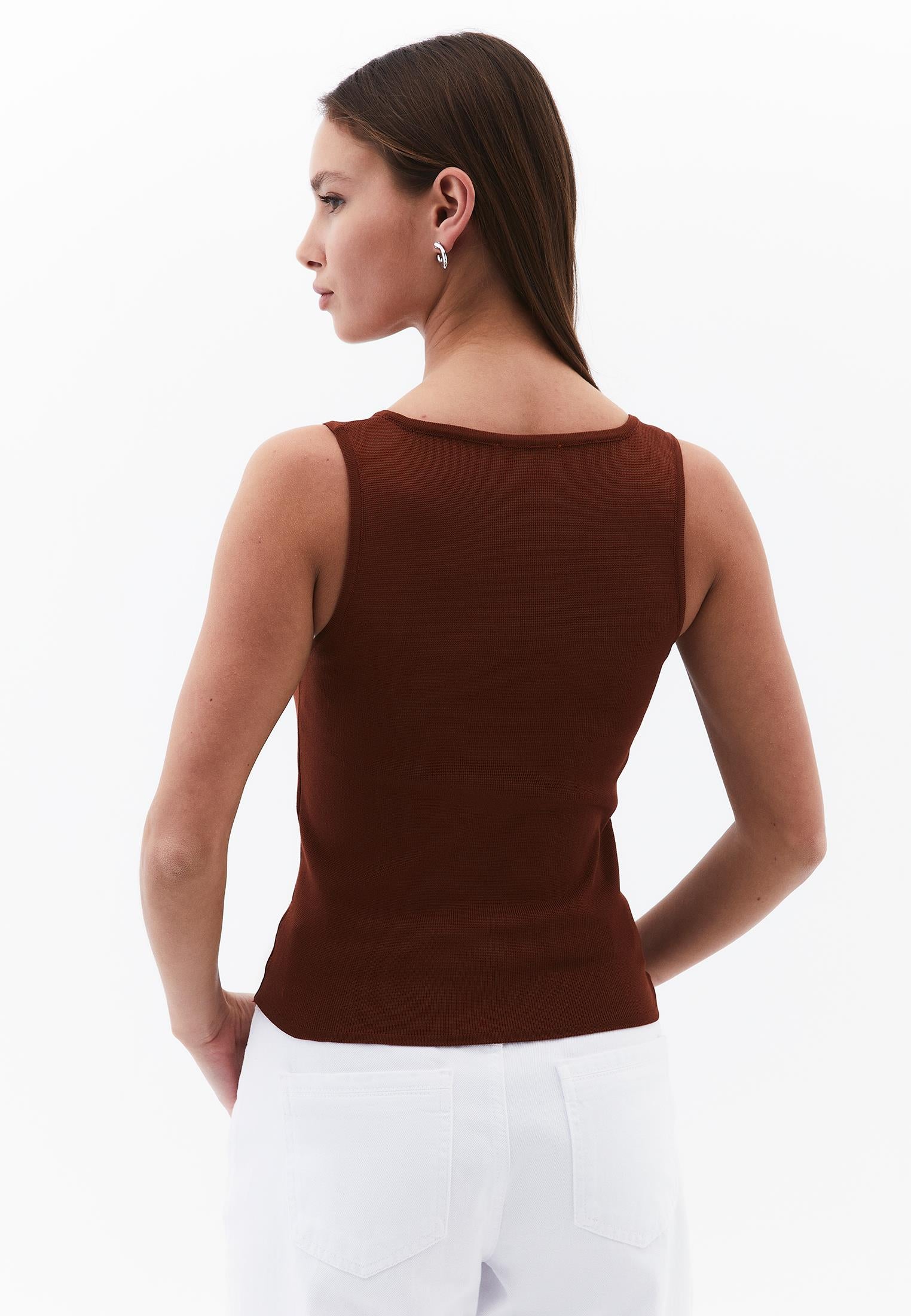 Buckled Crew Neck Tank Top - MAPLE SYRUP