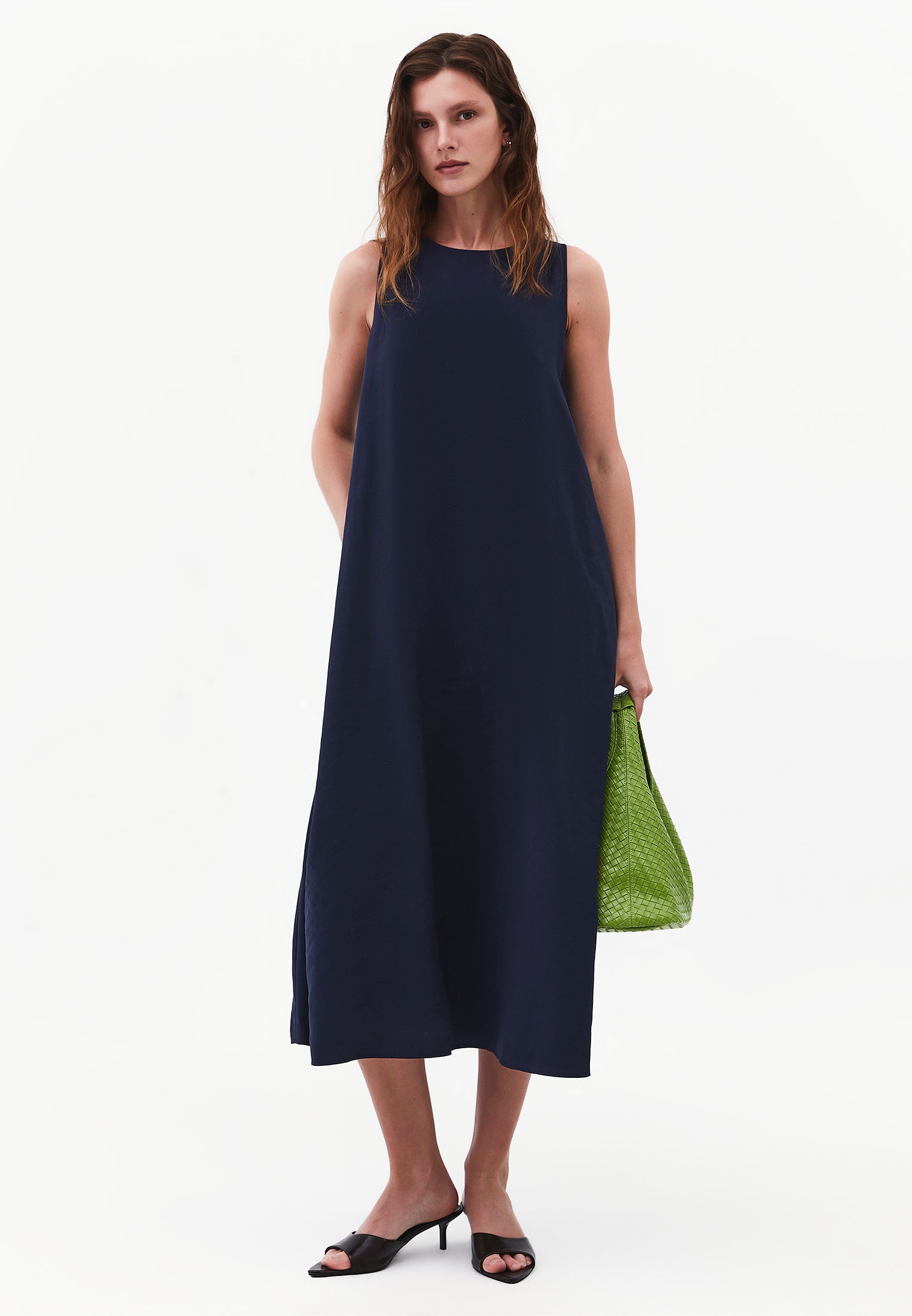 Boat Neck Sleeveless Midi Dress With Pocket Details - MIDNIGHT