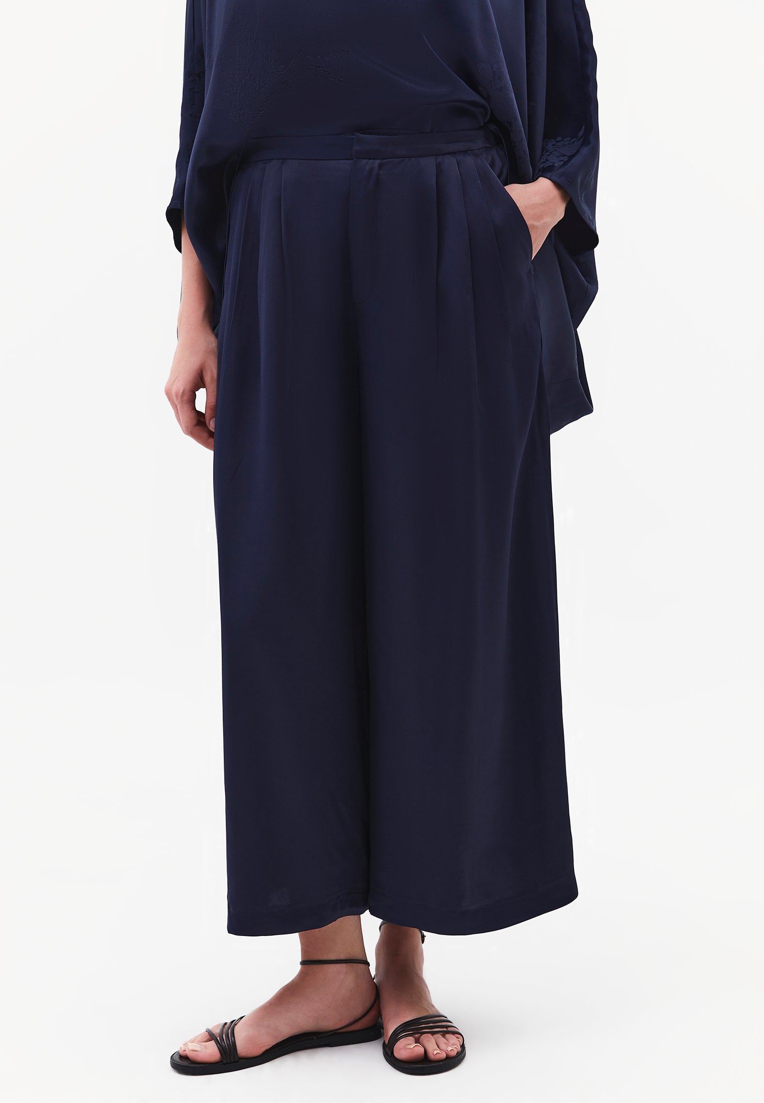Cropped Wide Leg Culotte Pants - MIDNIGHT