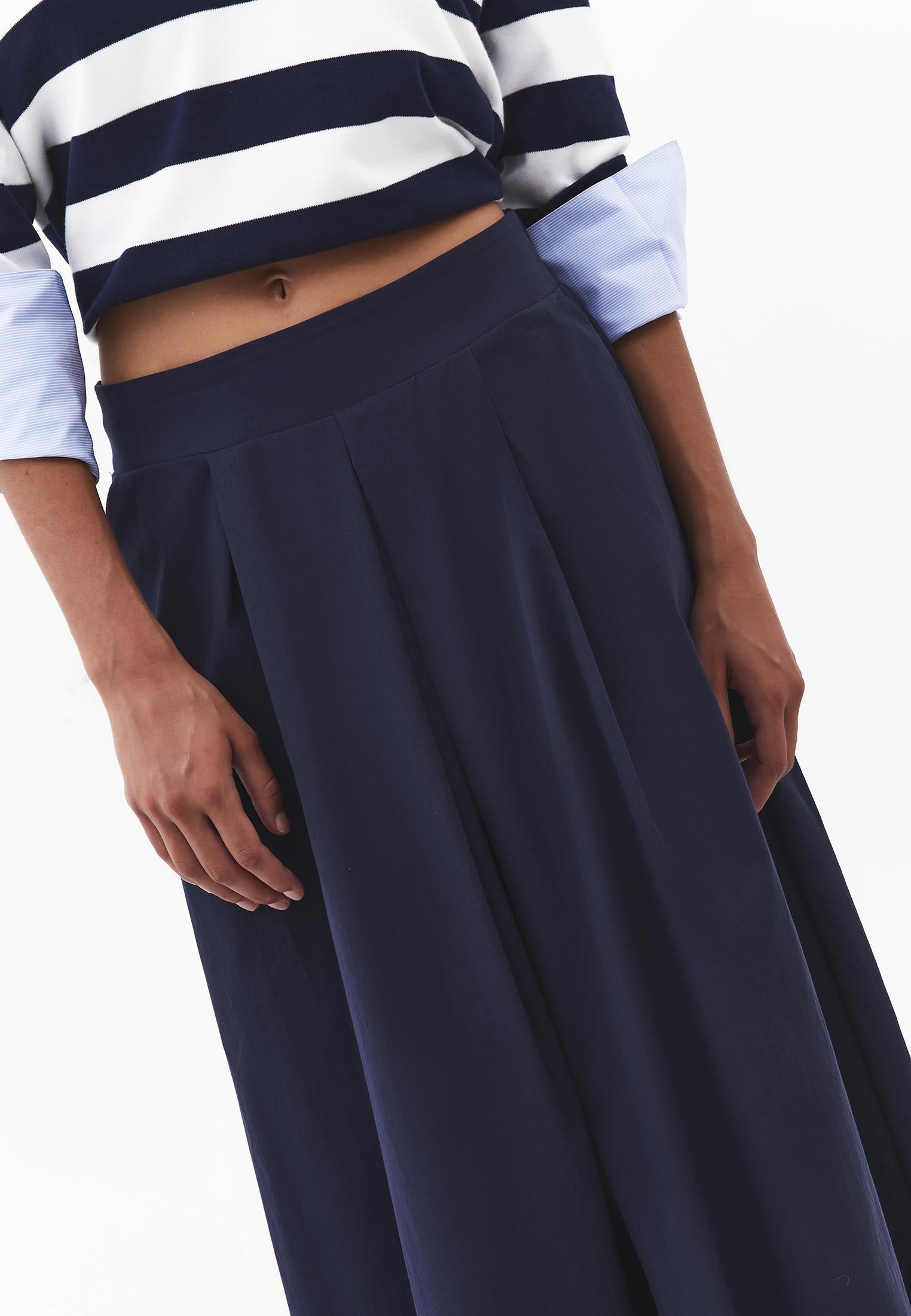 Pleated Long Skirt - MIDNIGHT