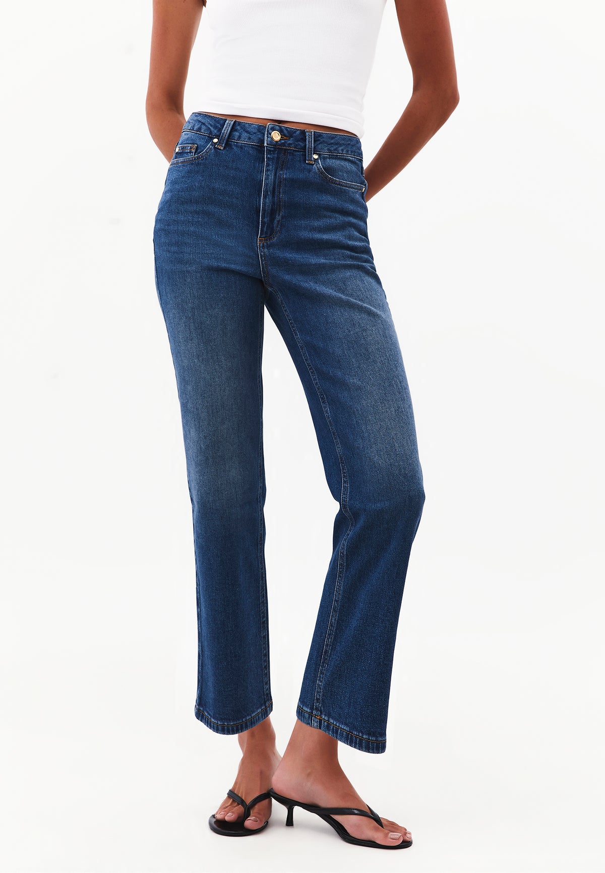 High Waist Straight Trousers With Pocket Detail - MID BLUE DENIM