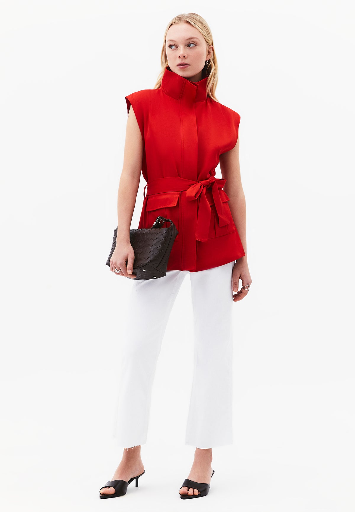 Sleeveless Cargo Vest With Turtleneck - Red