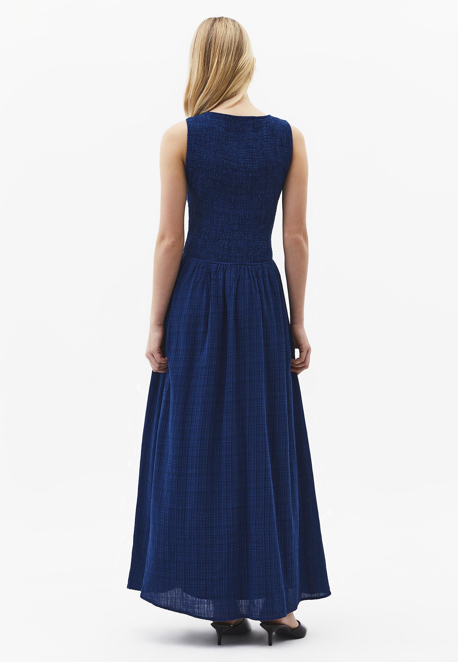 Long Boat Neck Smocked Sleeveless Dress - NAVY PEONY