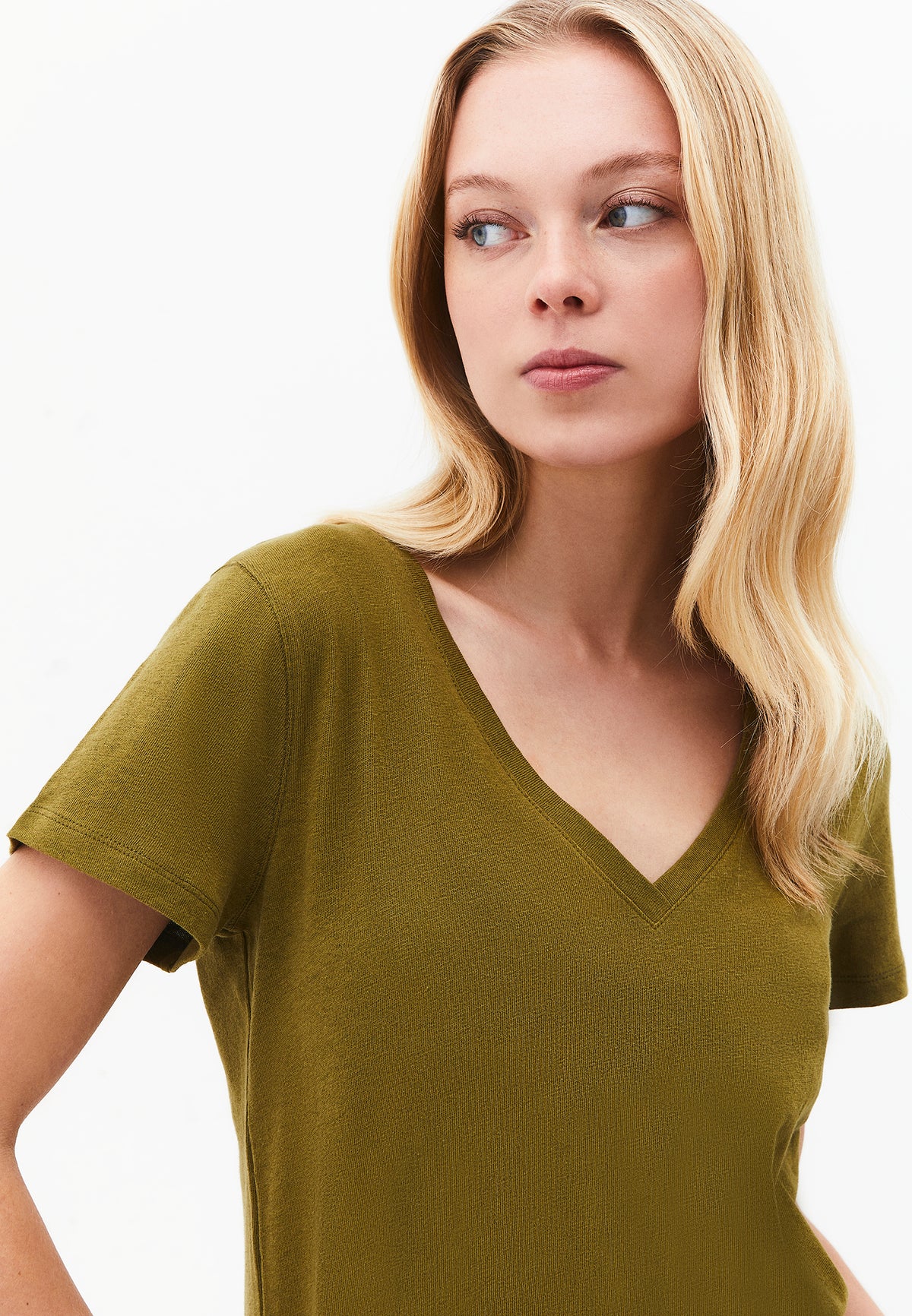 Loose Fit V Neck T-Shirt - Green