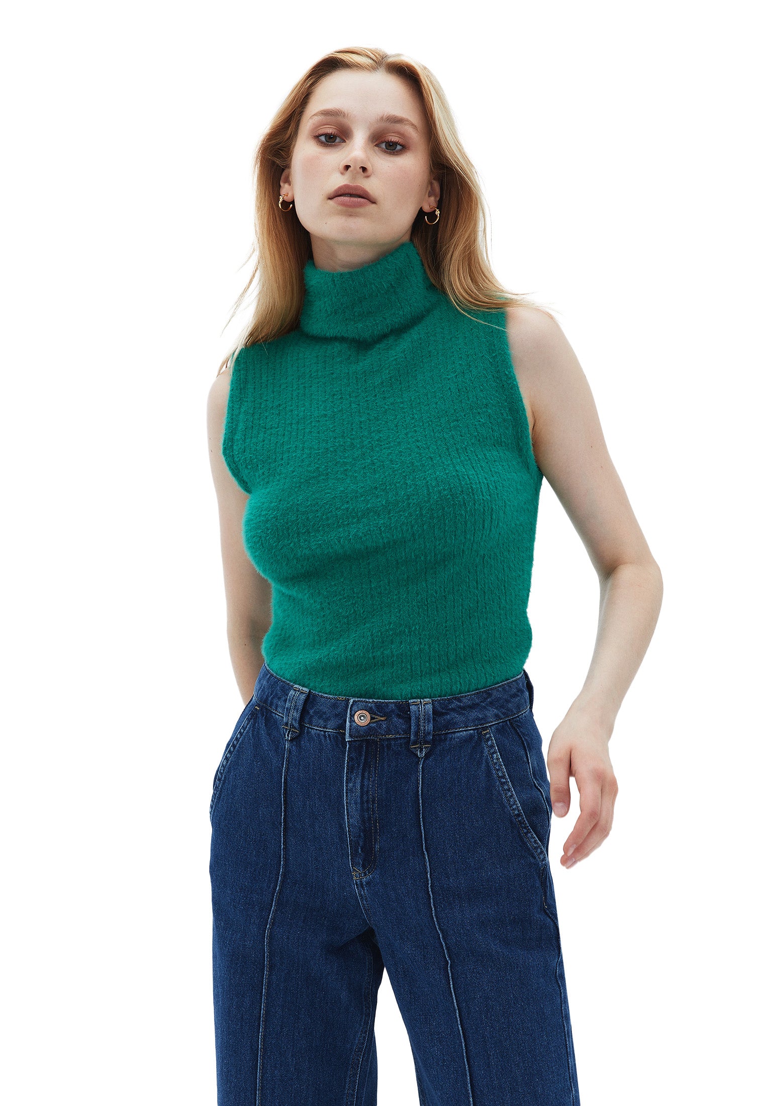 SLEEVELESS TURTLENECK SWEATER - PINE GREEN