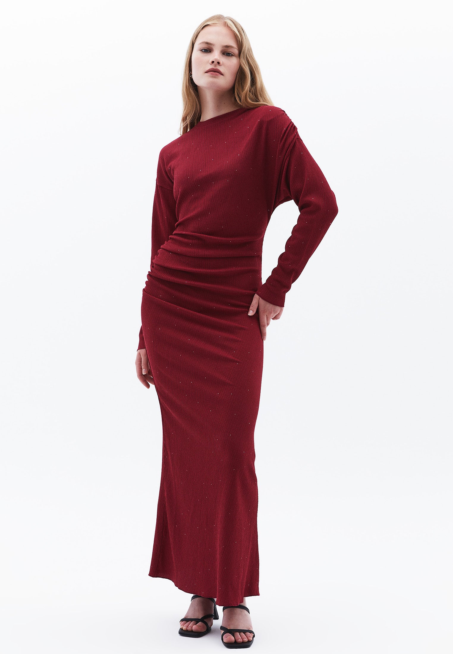 Long Dress With Ruched Crew Neck - RUMBA RED