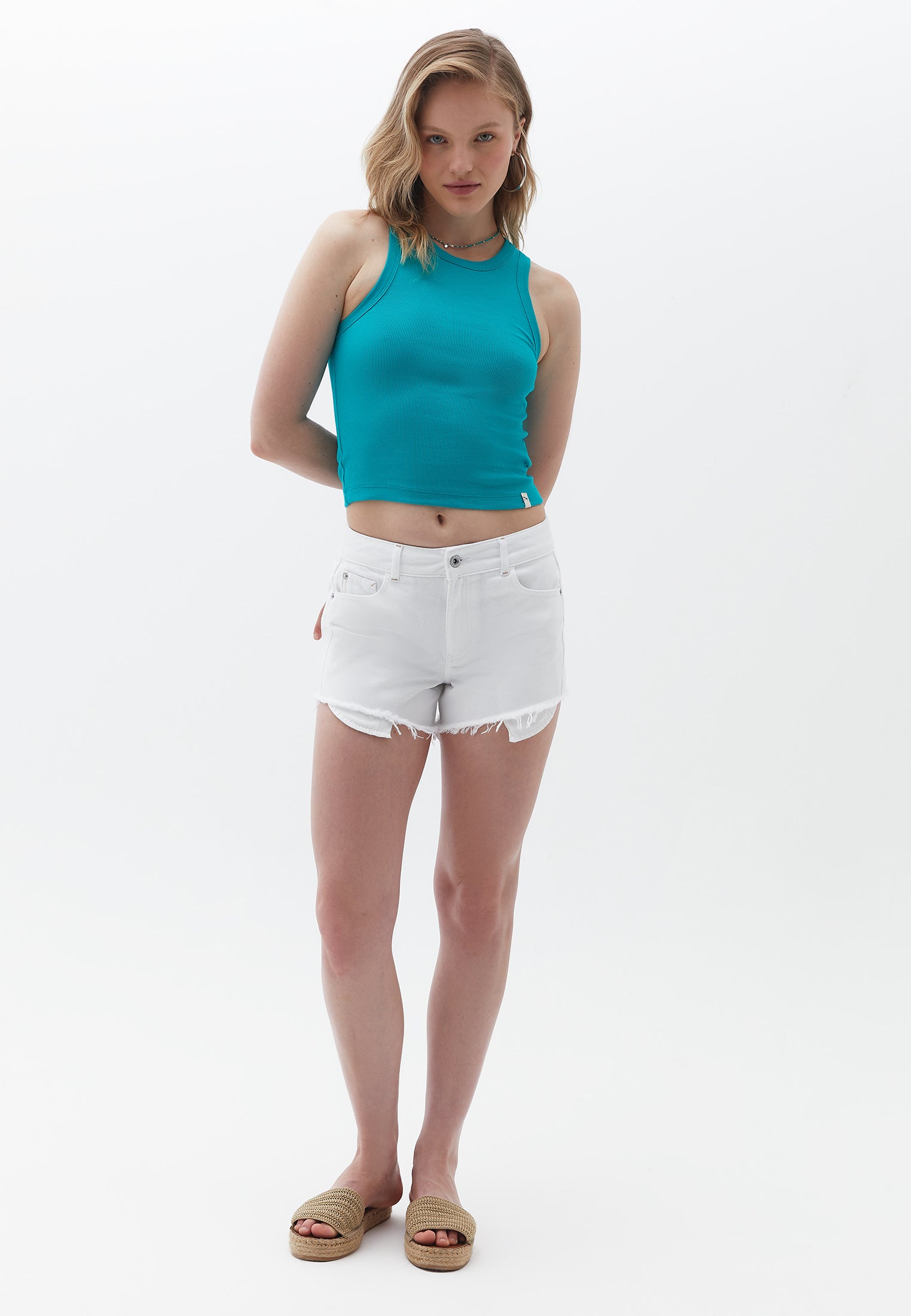 Sleeveless barbell collar tank top - SPECTRA GREEN