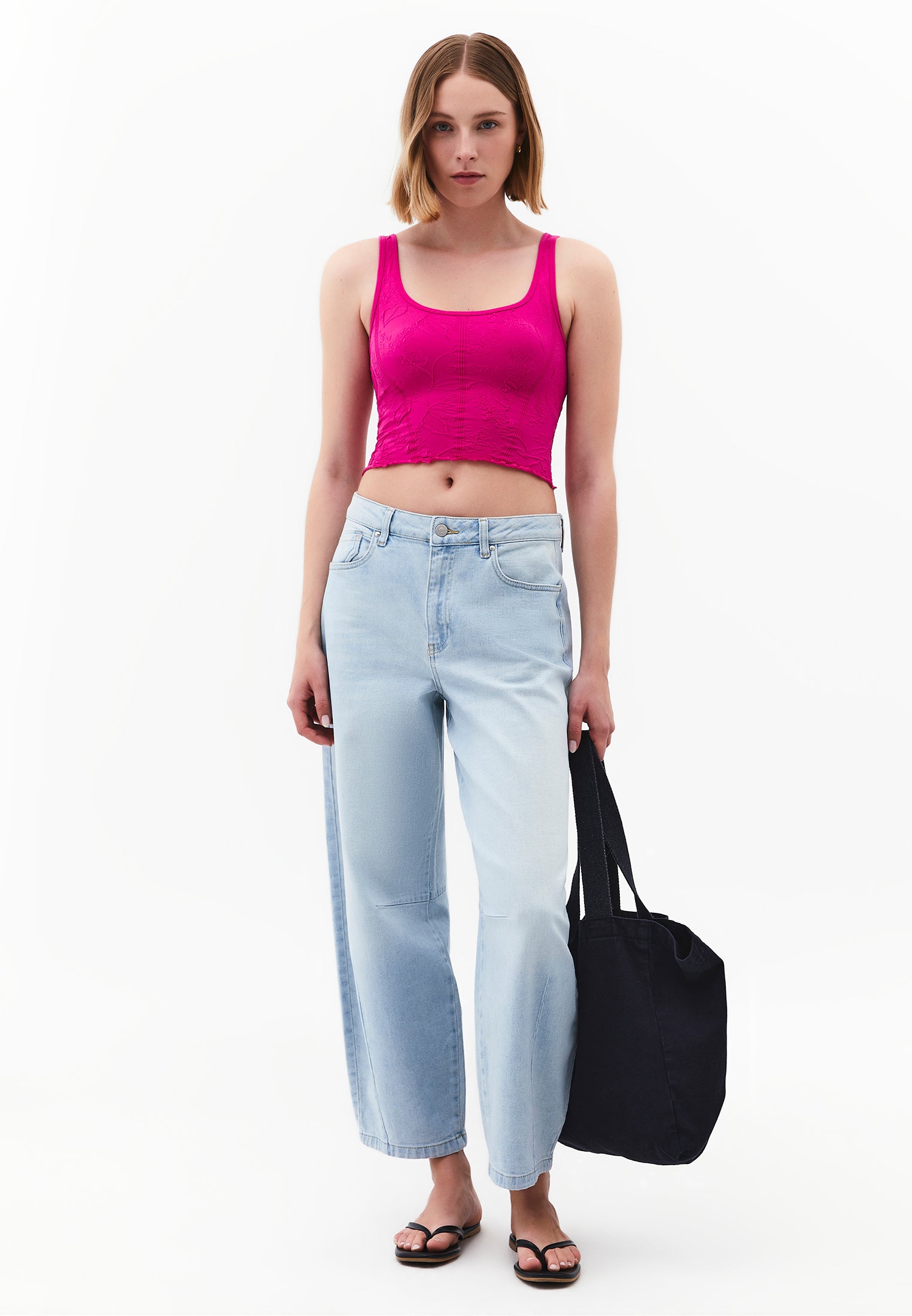 U Neck Sleeveless Cropped Bodycon Tank Top - VERY BERRY