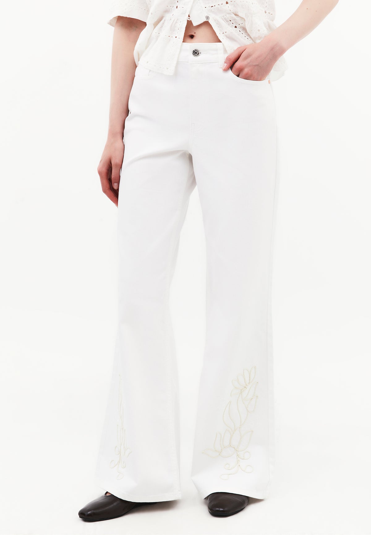 High Waist Wide Leg Embroidered Denim Pants - White