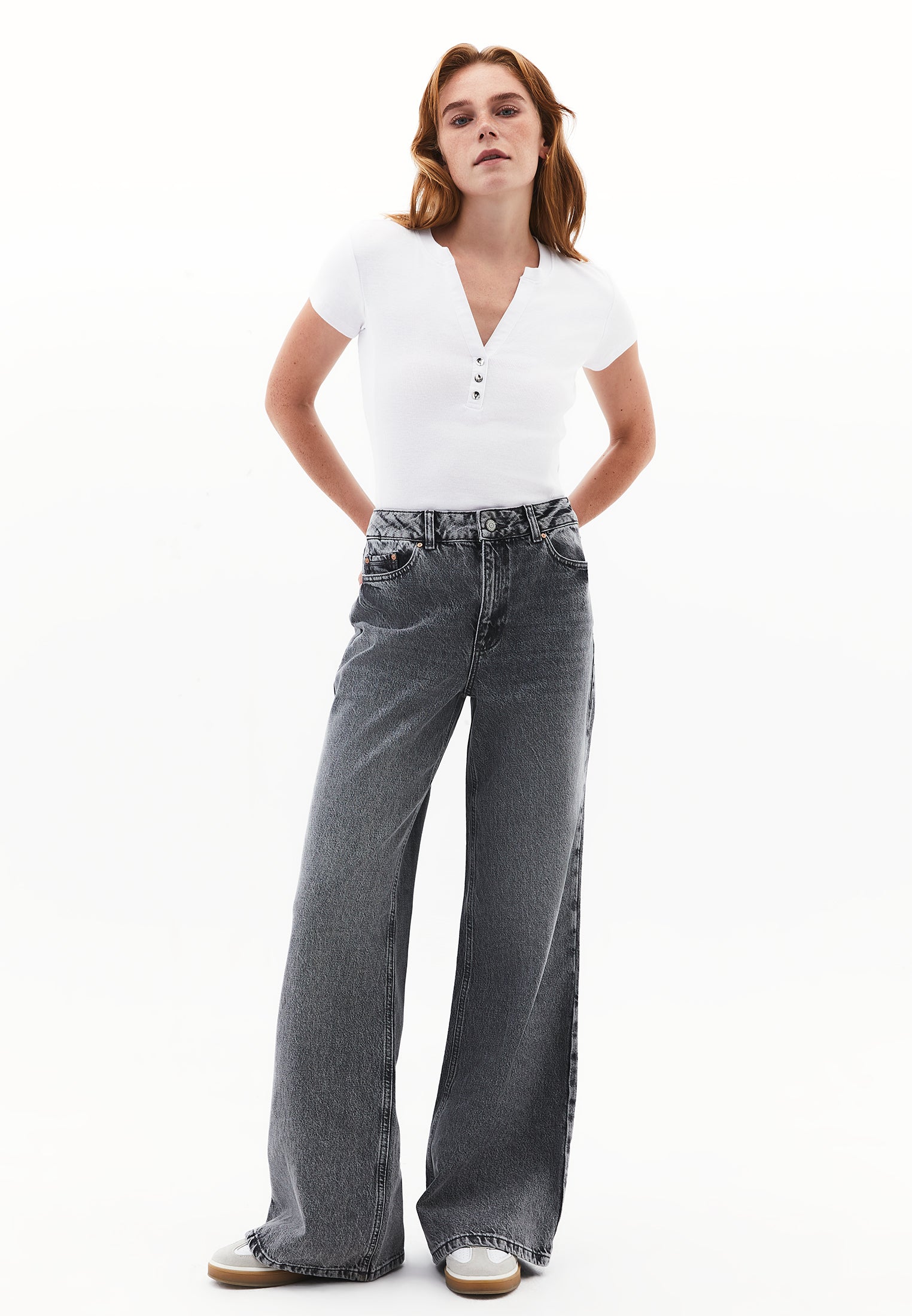 Button Detailed T-Shirt - WHITE