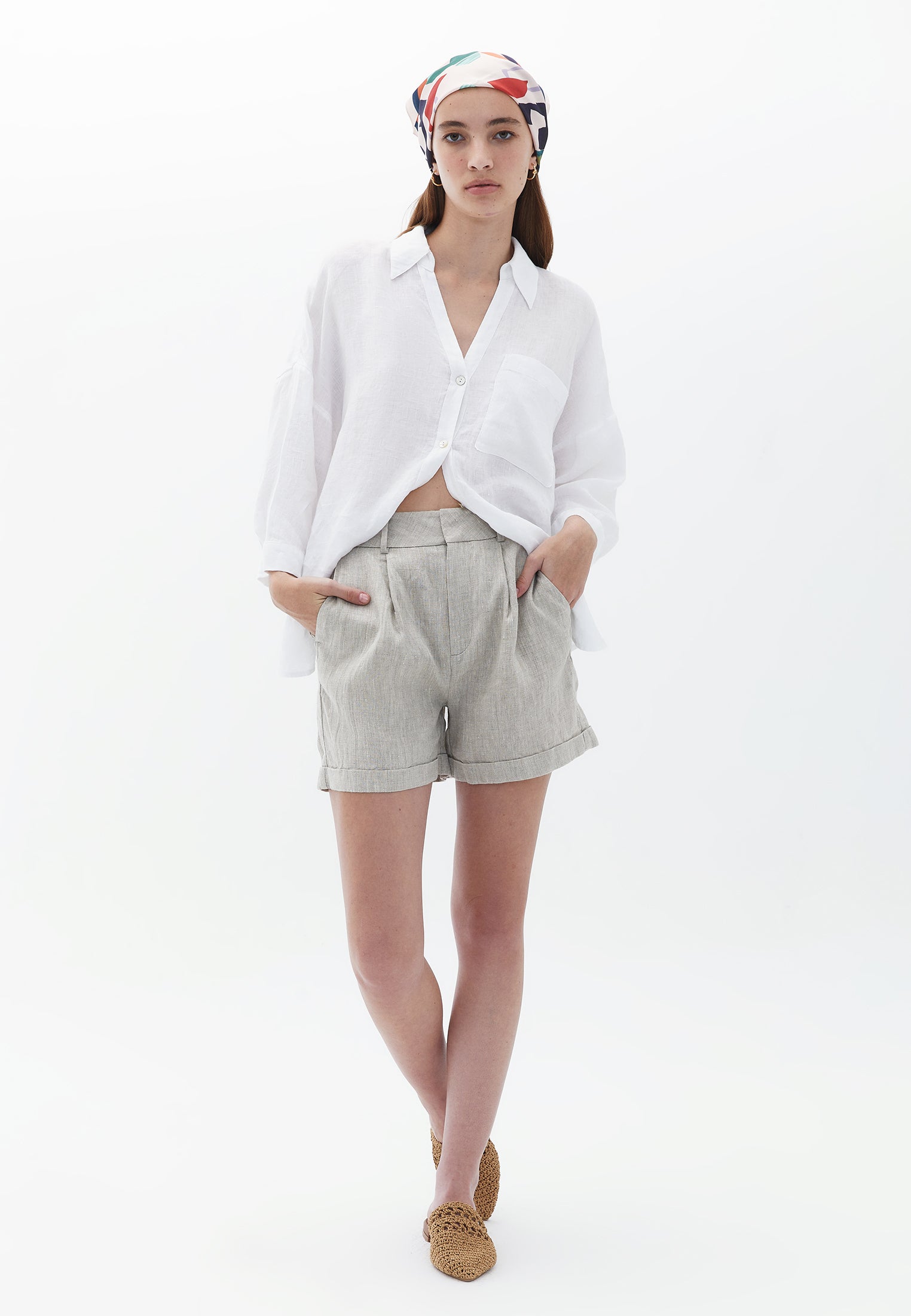 قميص كتان كبير الحجم - أبيض