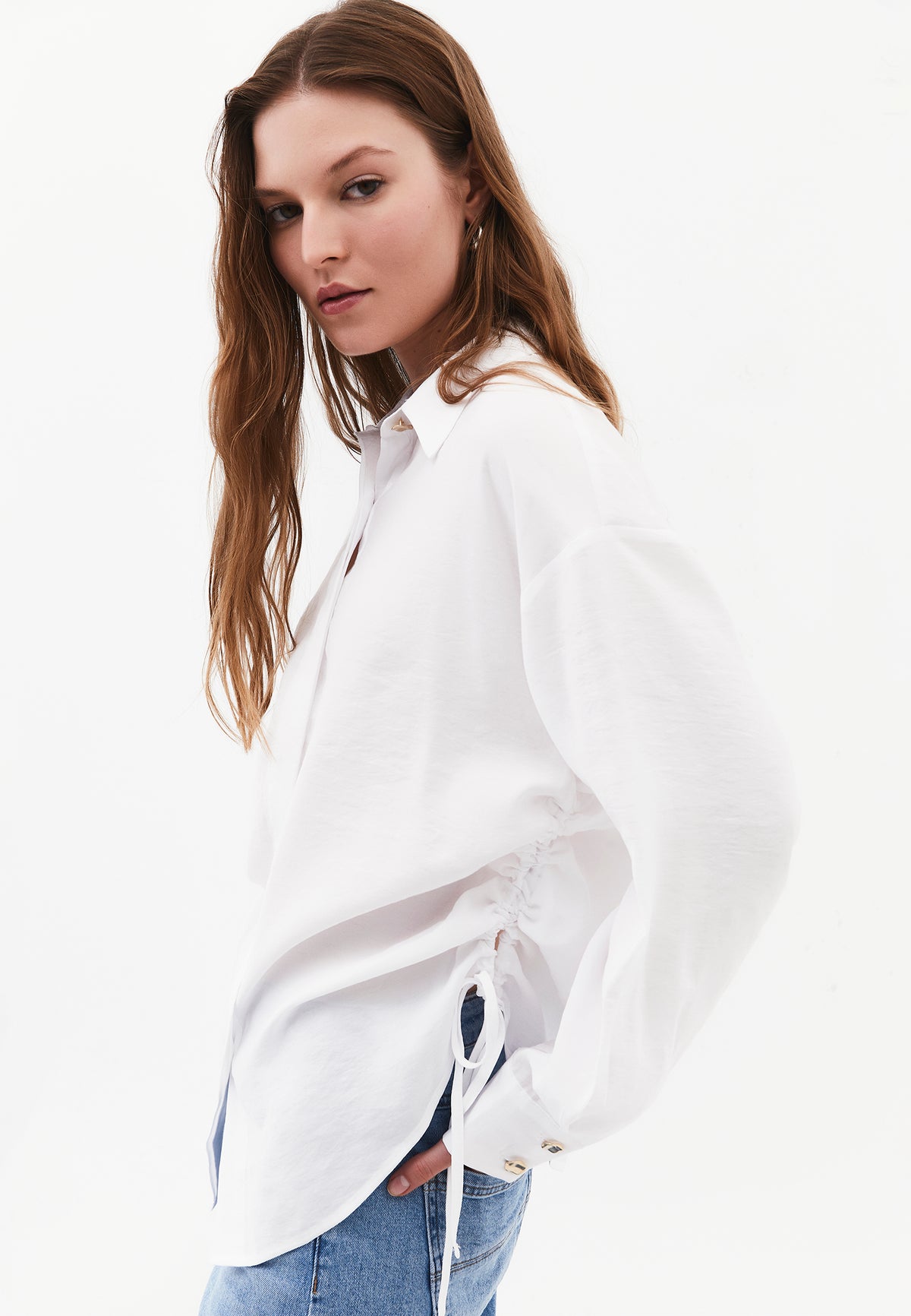 Oversize Long Sleeve Shirt with Ruching and Buttons - White