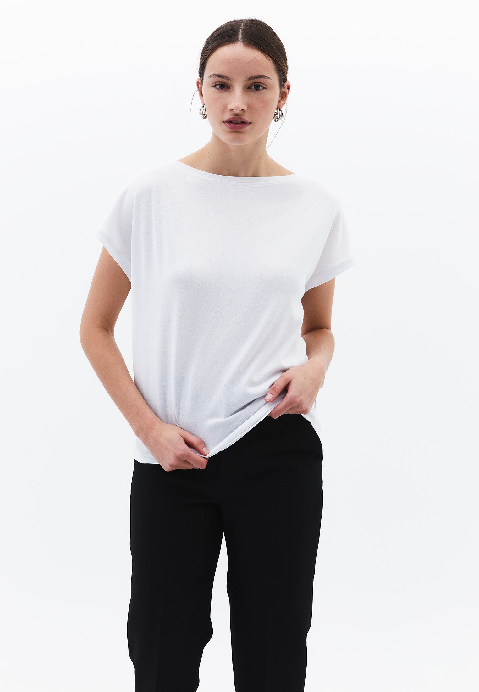 Boat Neck Sleeveless T-Shirt - WHITE