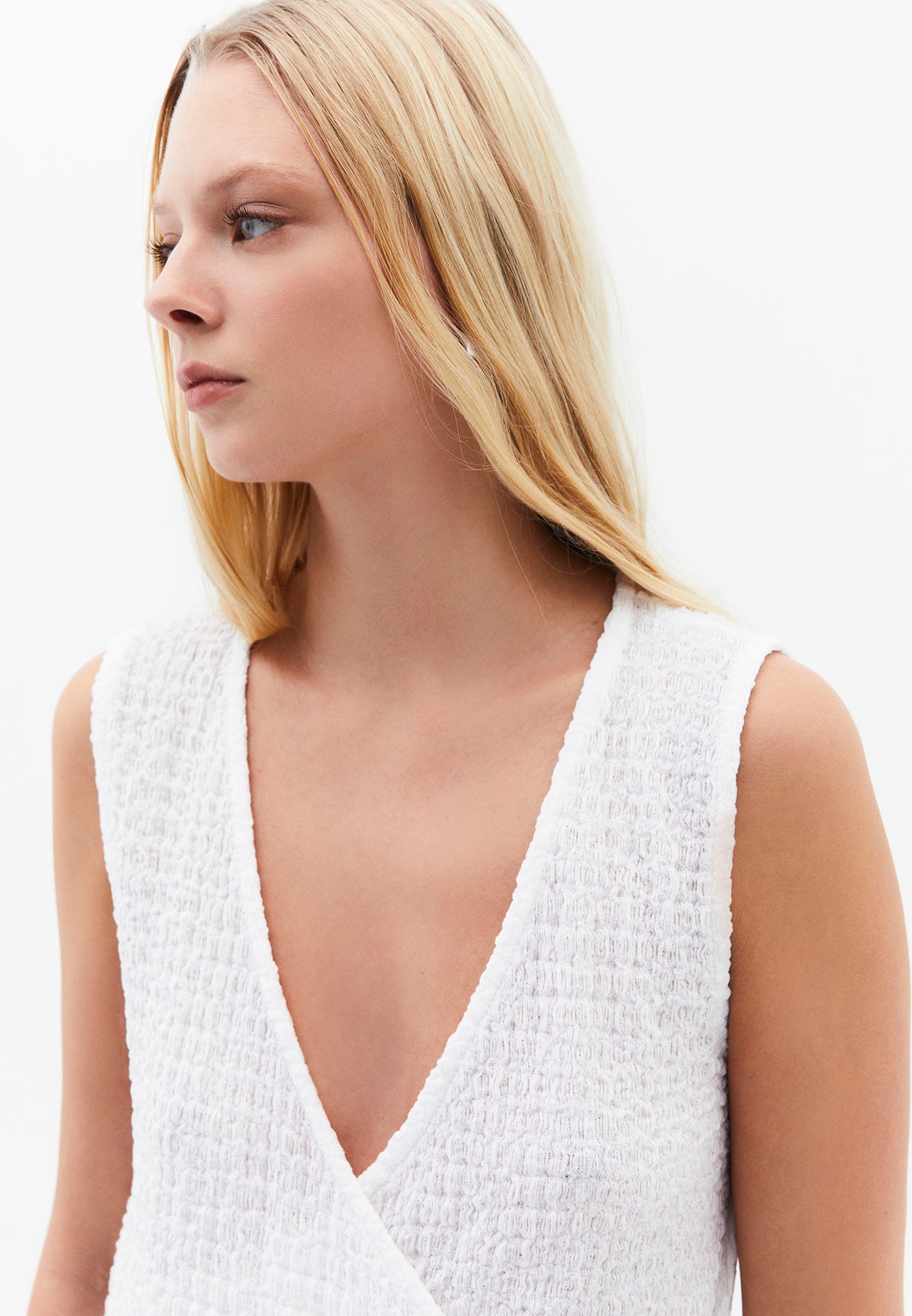V Neck Blouse Without Sleeve Detail - White