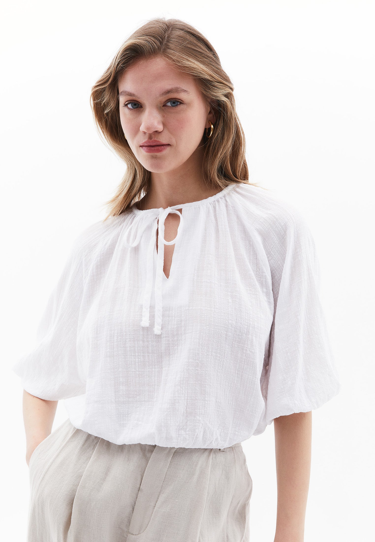 TIED BLOUSE - WHITE