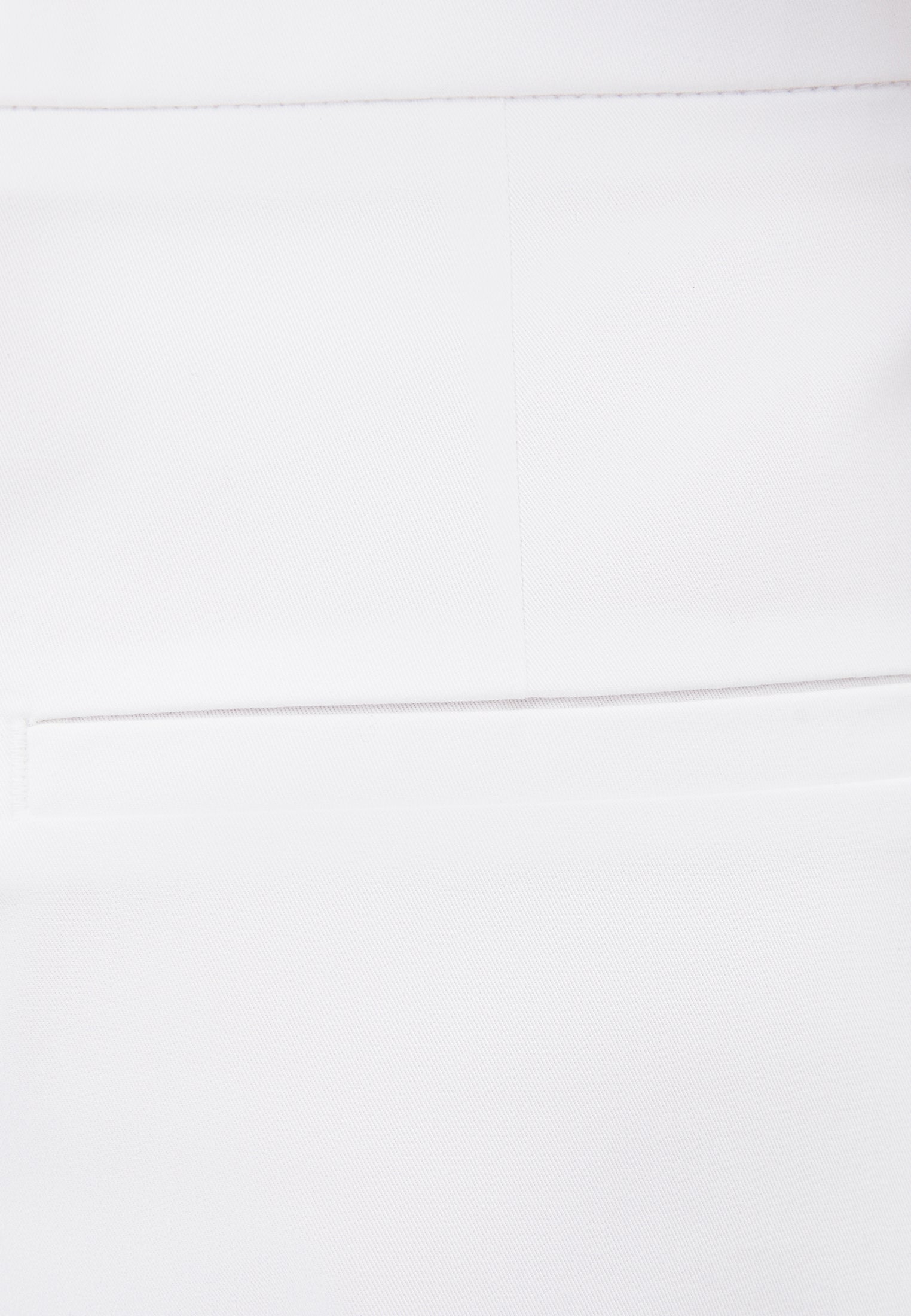 Pleated High Waist Midi Shorts - WHITE