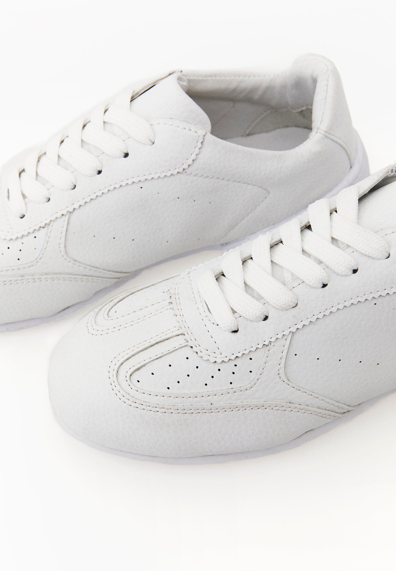 Daily Women's Shoes - WHITE