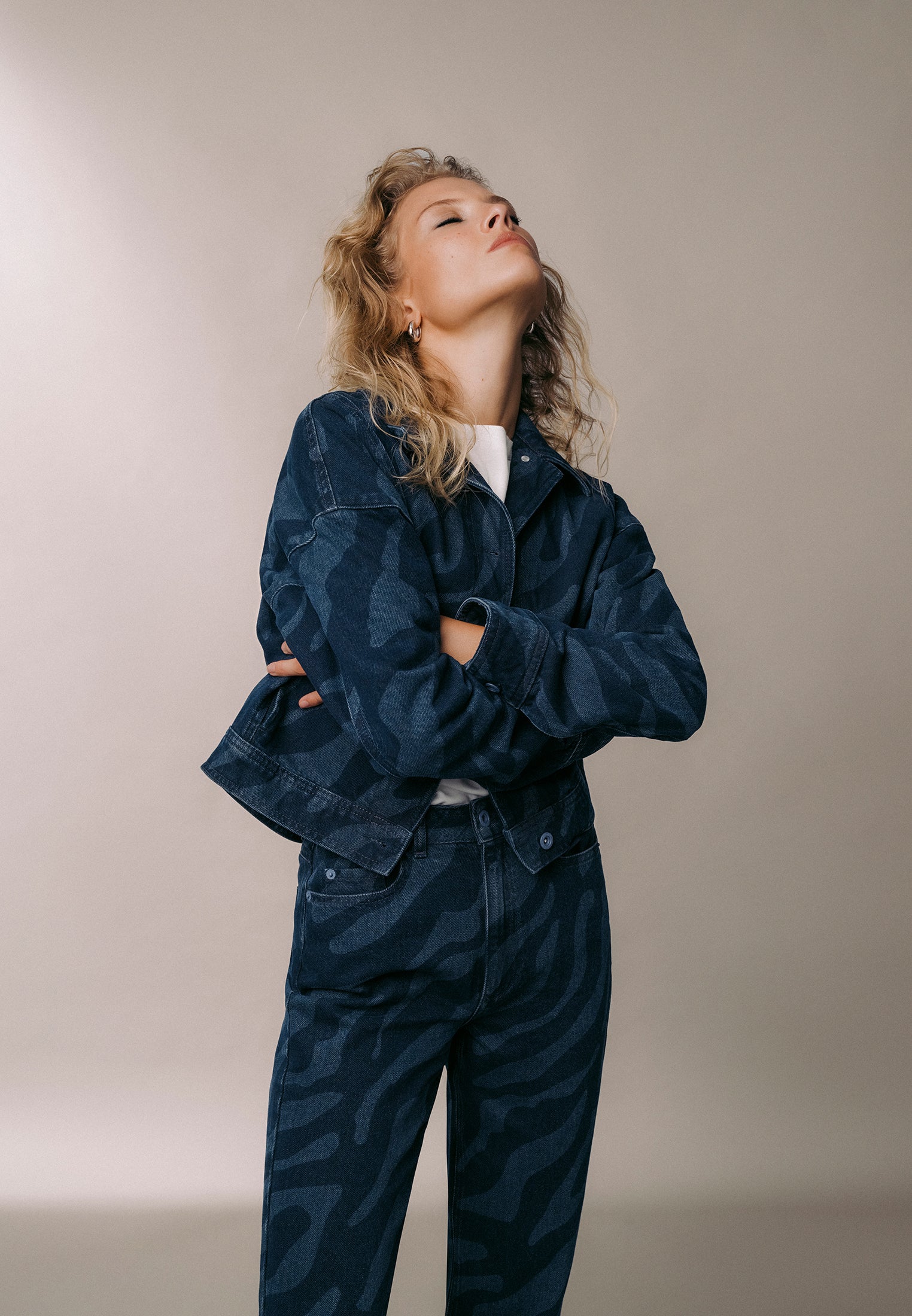 Crop Patterned Denim Jacket  - BLUE BLACK DENIM
