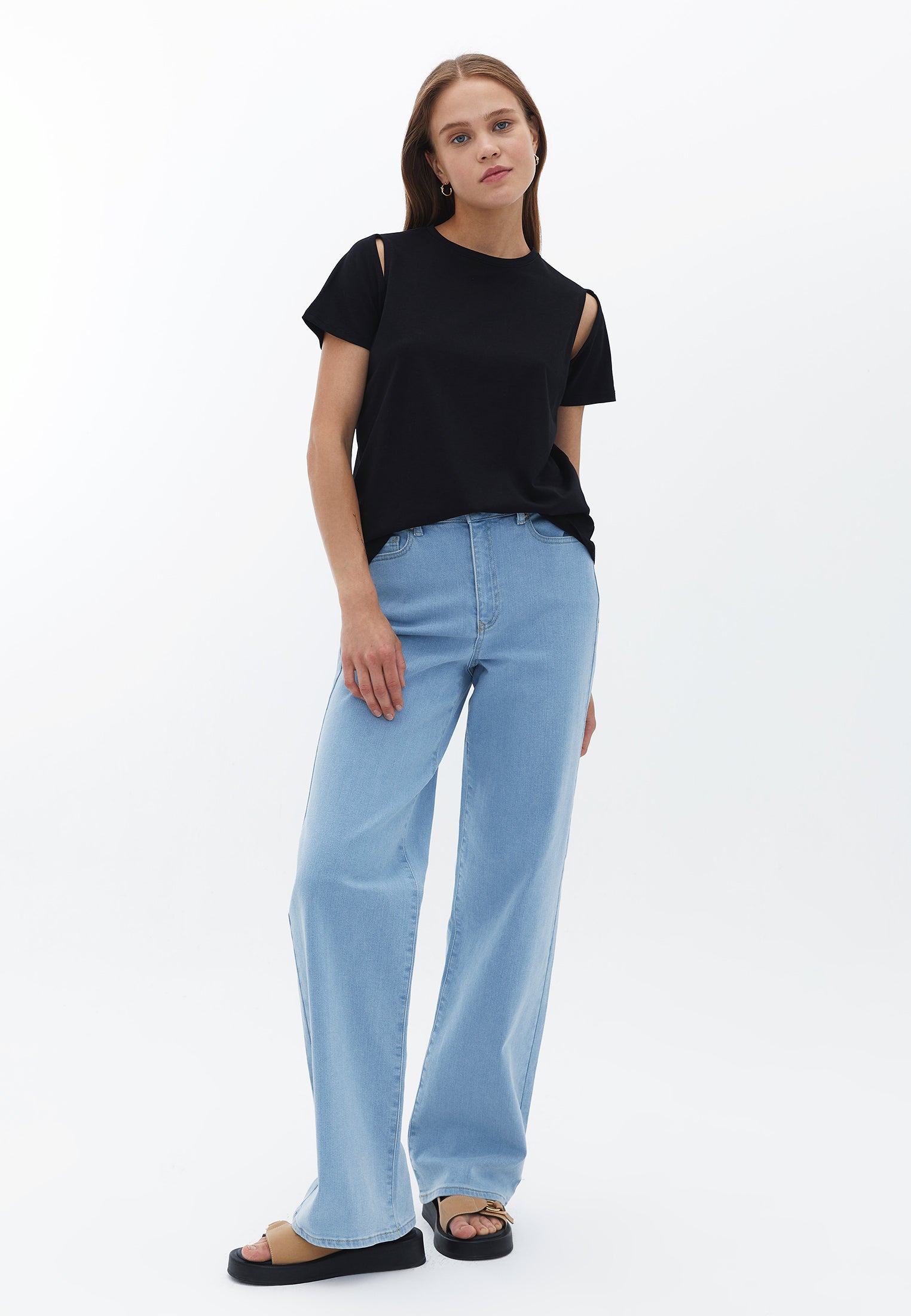 Oversize Tshirt with Cut-out Detail - BLACK