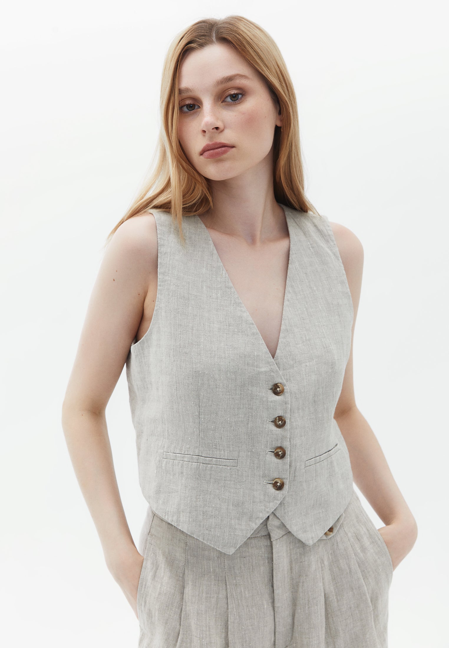 Linen Cropped Waistcoat - FRENCH OAK