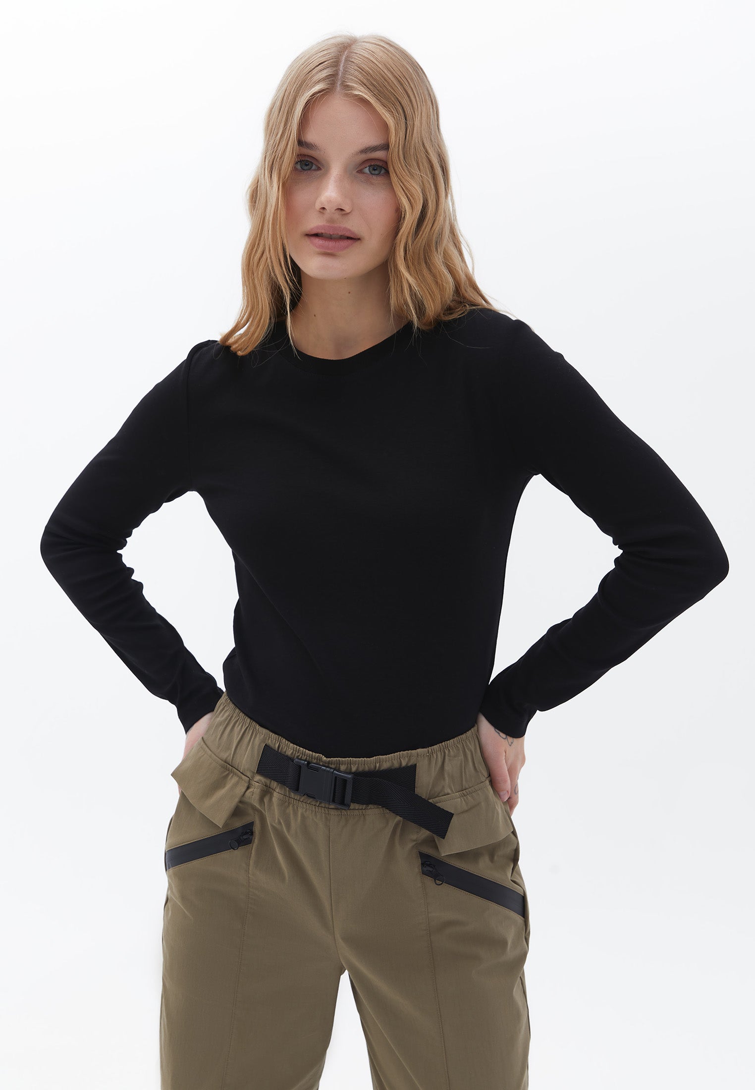 Cotton Tshirt with Long Sleeves - BLACK