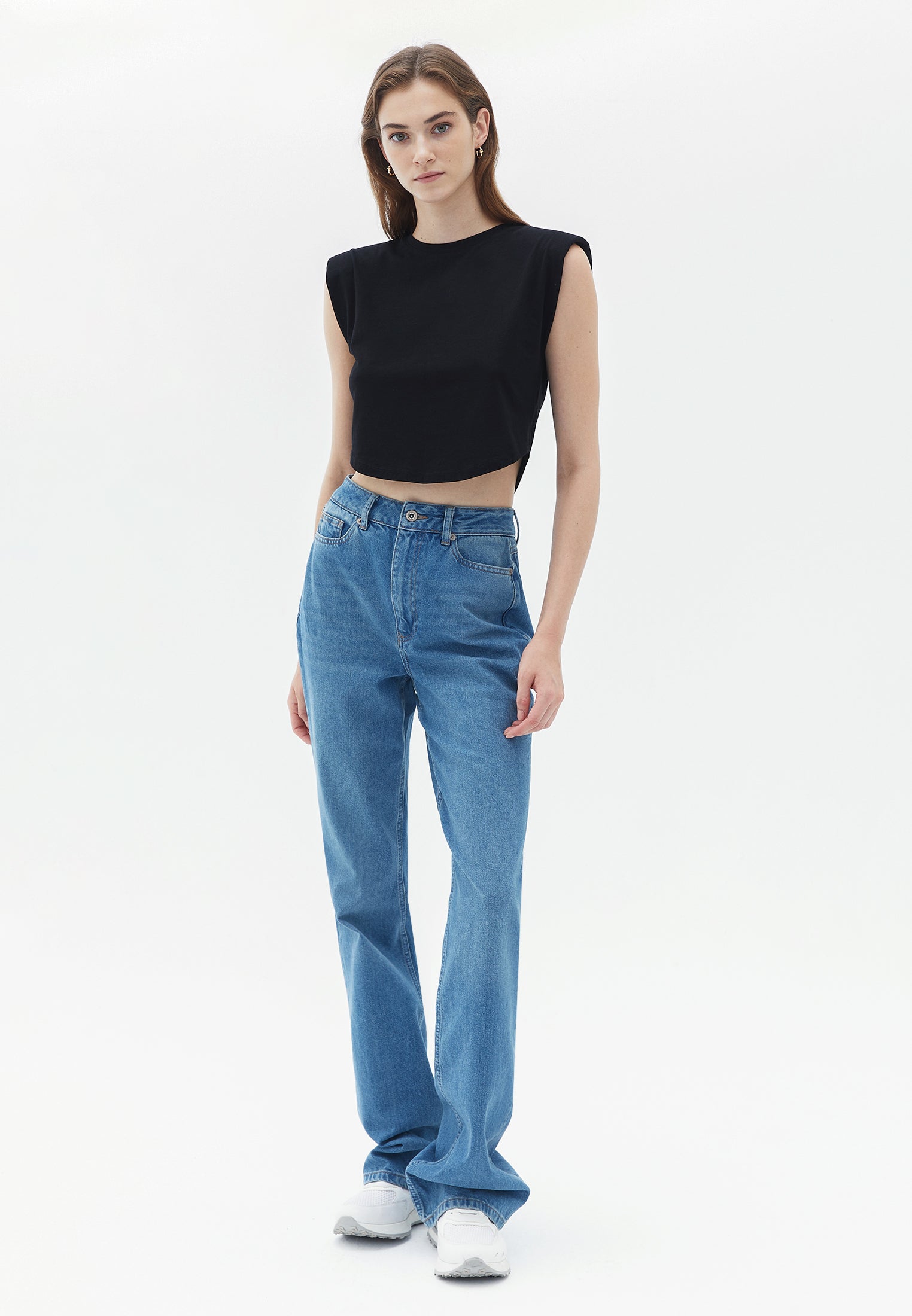 Crew Neck Crop Tshirt - BLACK