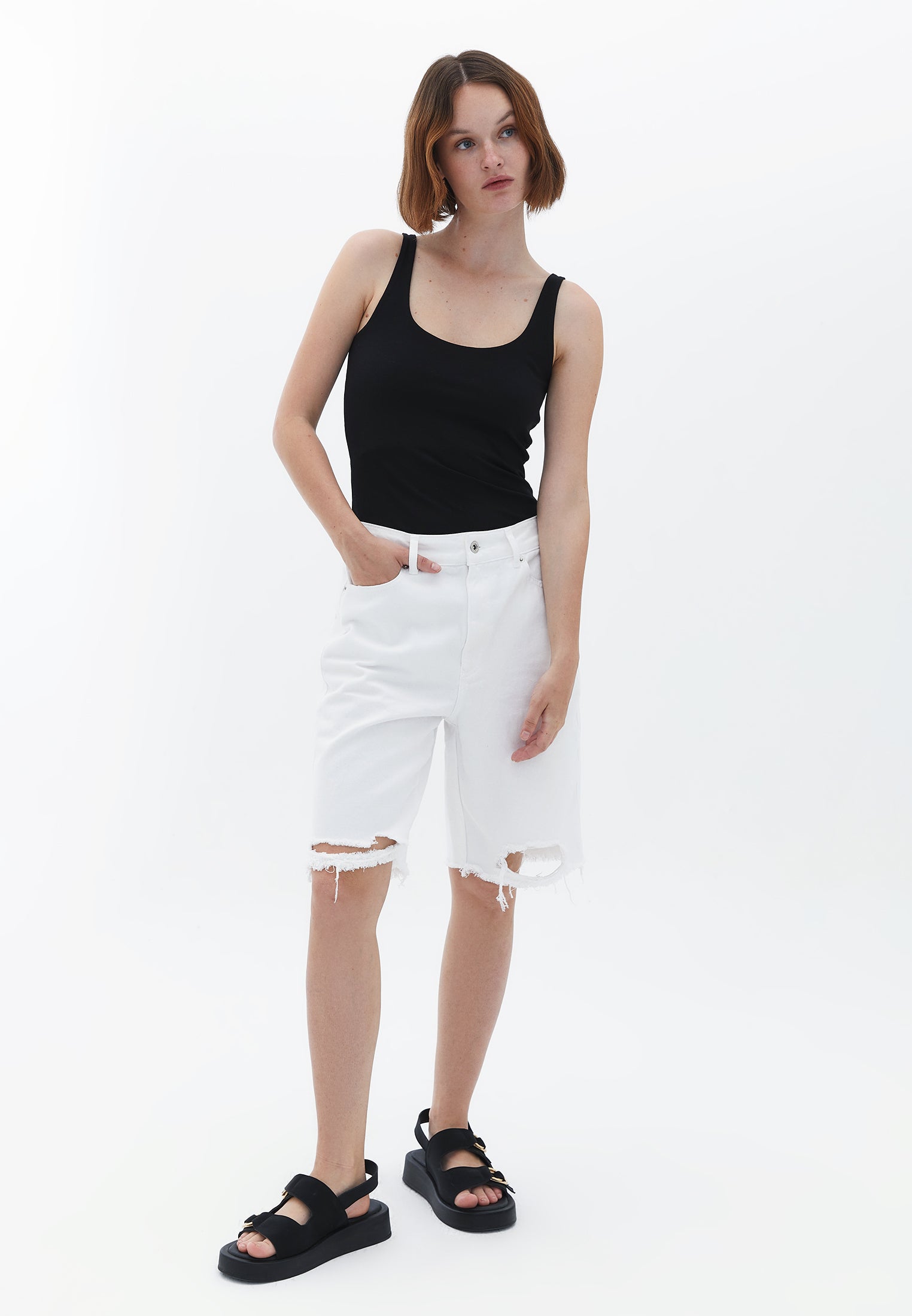 Cotton Singlet with Scope Neck - BLACK