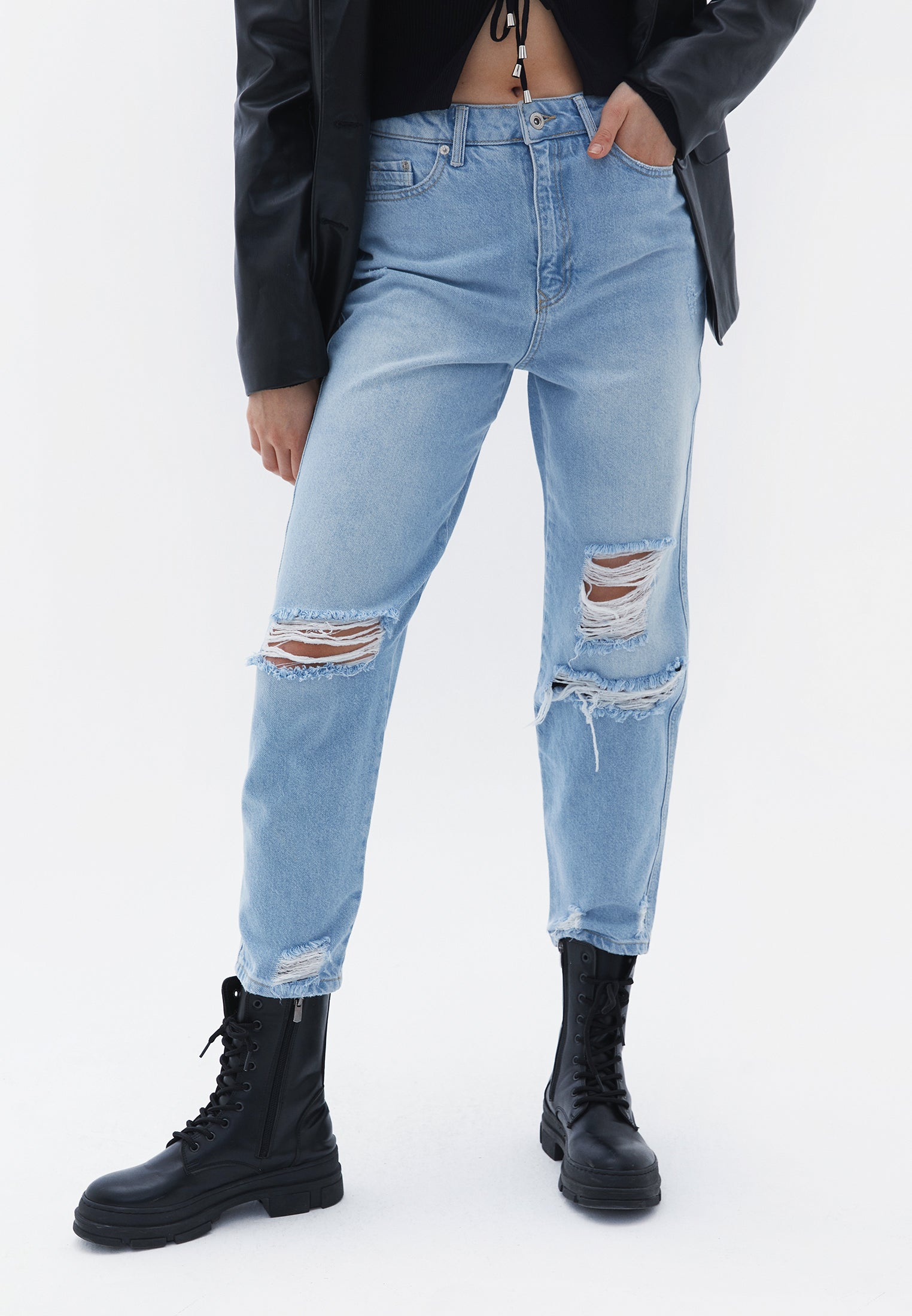 Ultra High Waist Mom-Fit Pants - LIGHT DENIM