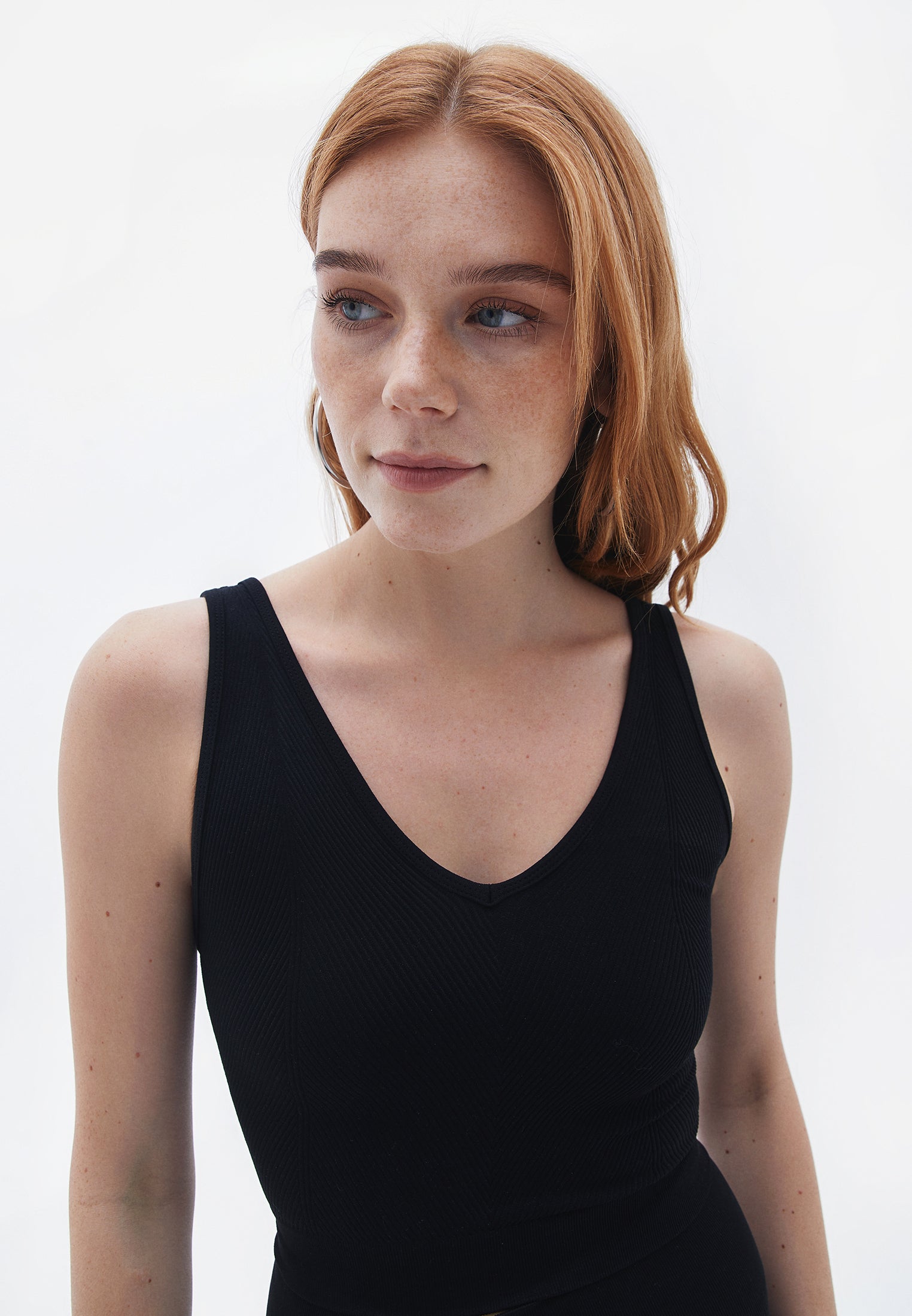 V-neck Jacquard Seamless Singlet - BLACK
