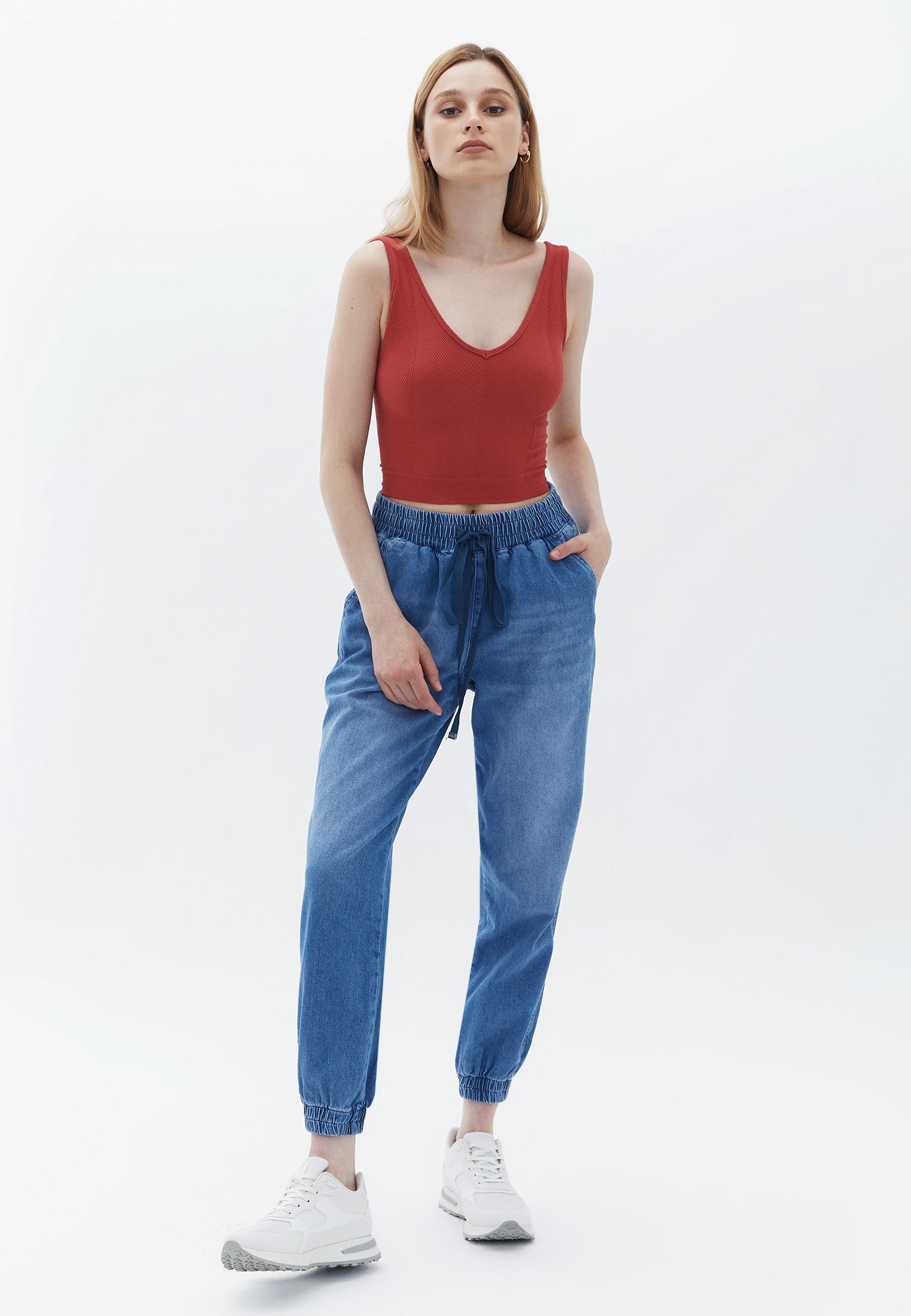 V-neck Jacquard Seamless Singlet - MINERAL RED