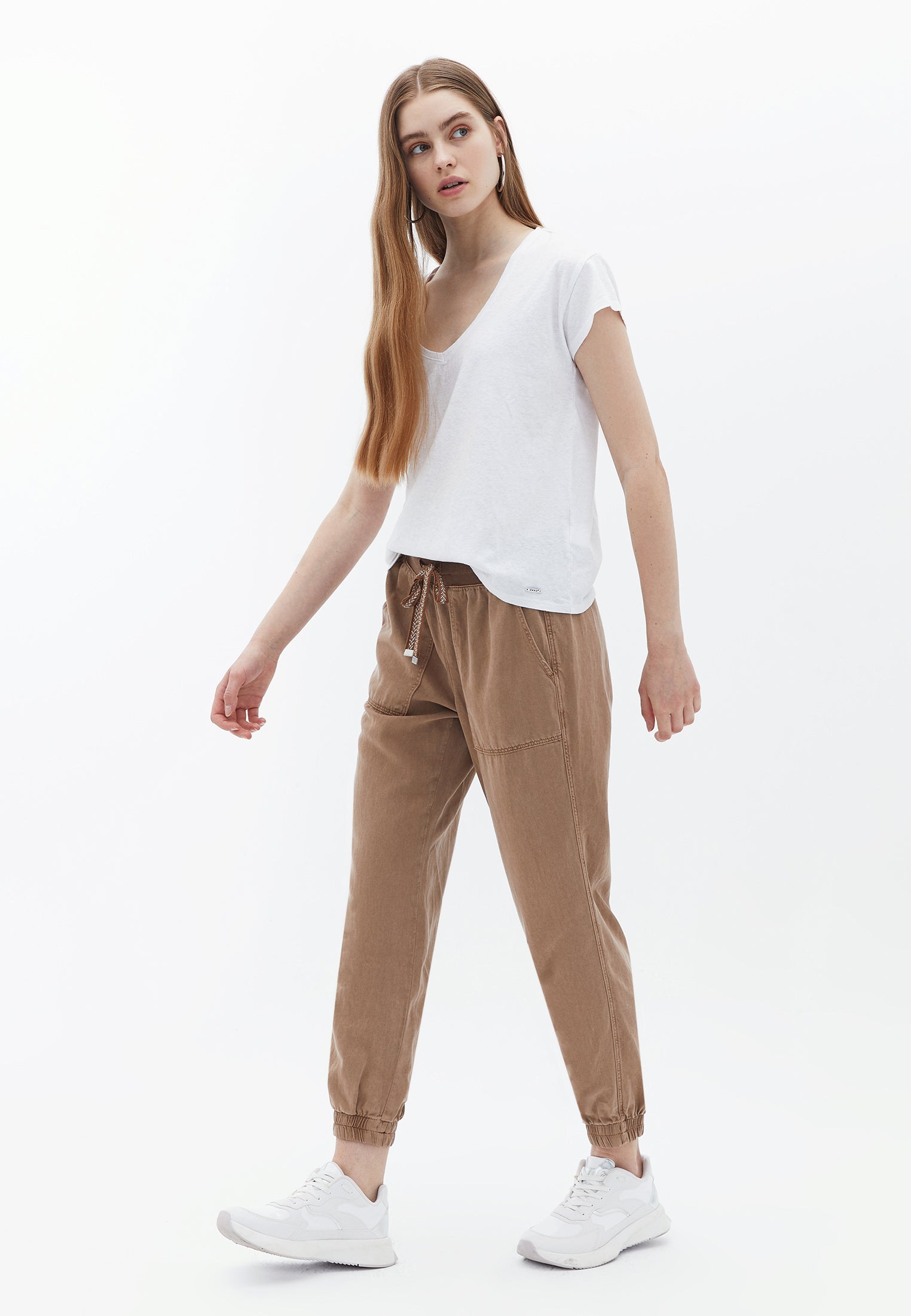V-neck Linen Tshirt - WHITE