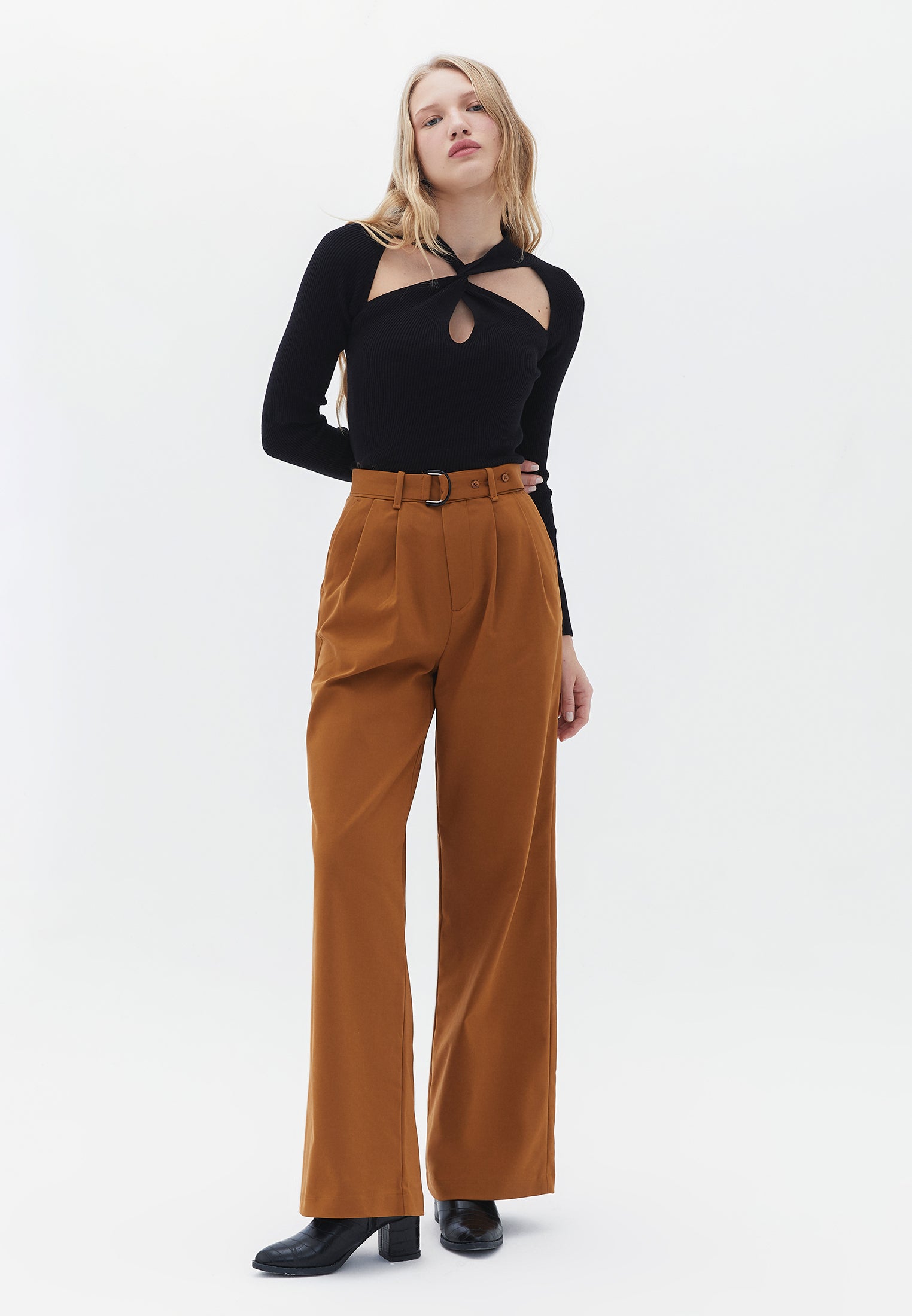 High Rise Wide Leg Pants - RUBBER