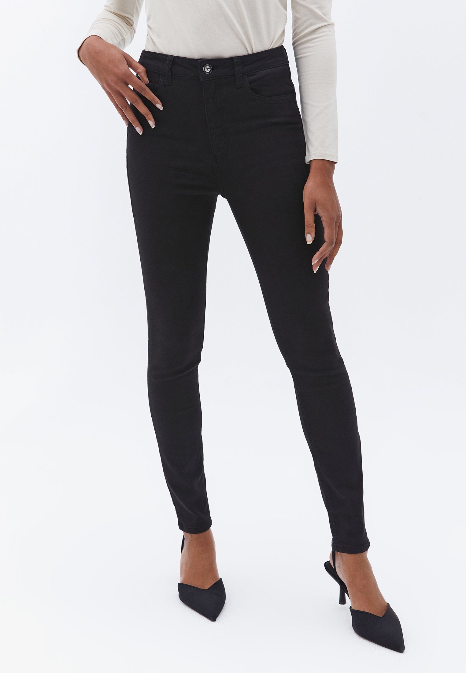 High Rise Skinny Fit Pants - BLACK