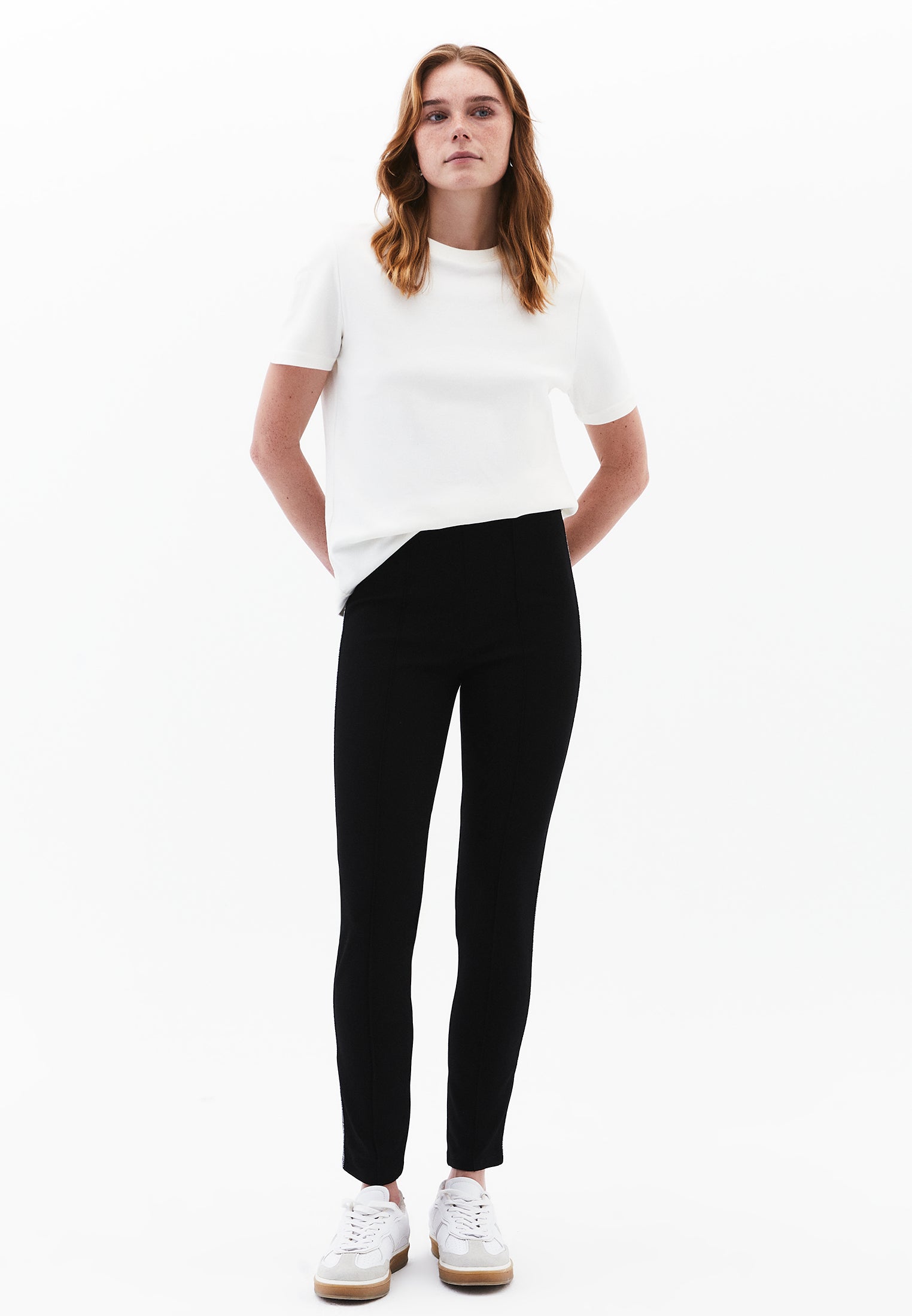 High Rise Leggings with Pipe Detail - BLACK