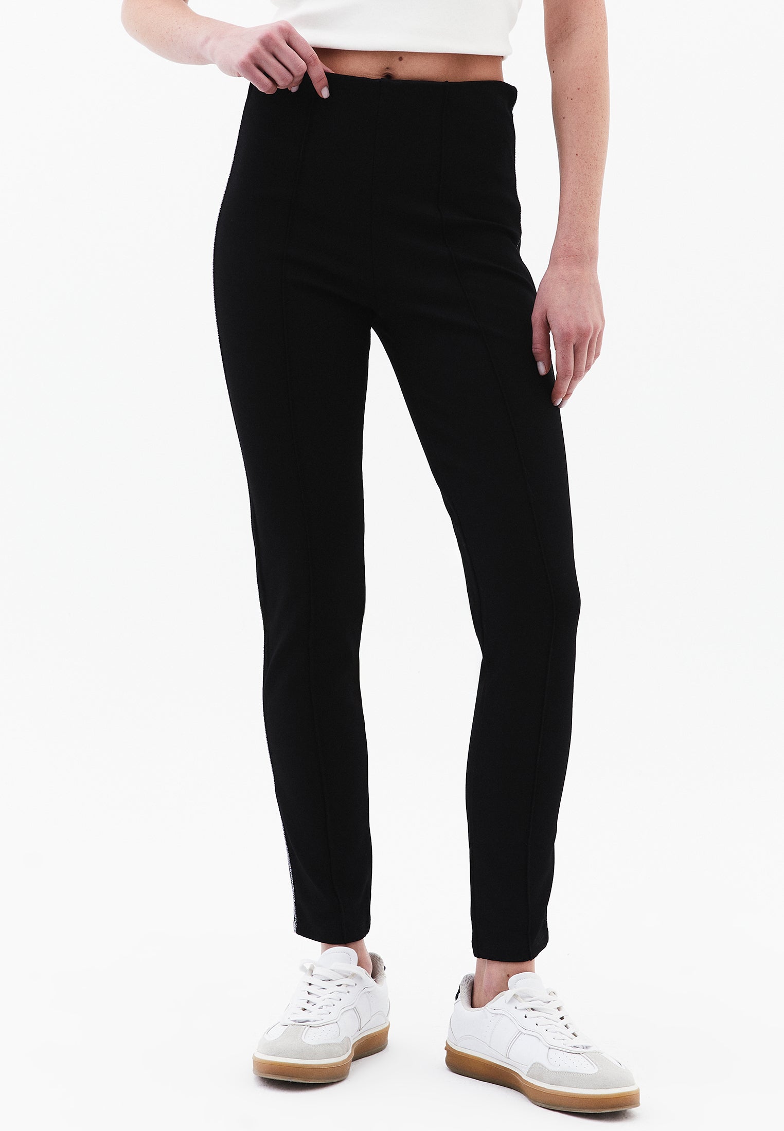 High Rise Leggings with Pipe Detail - BLACK
